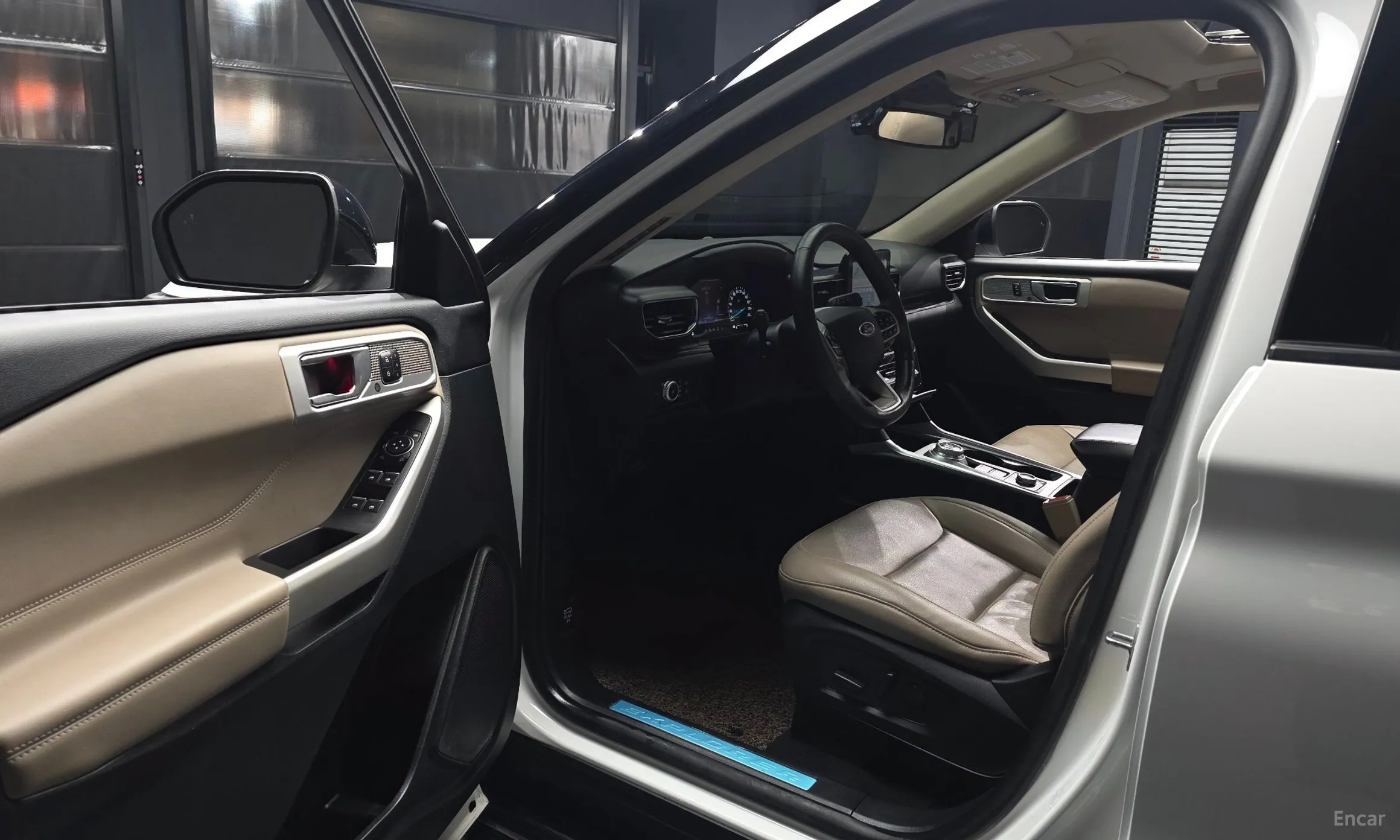 Ford Explorer 6th Generation превью 10