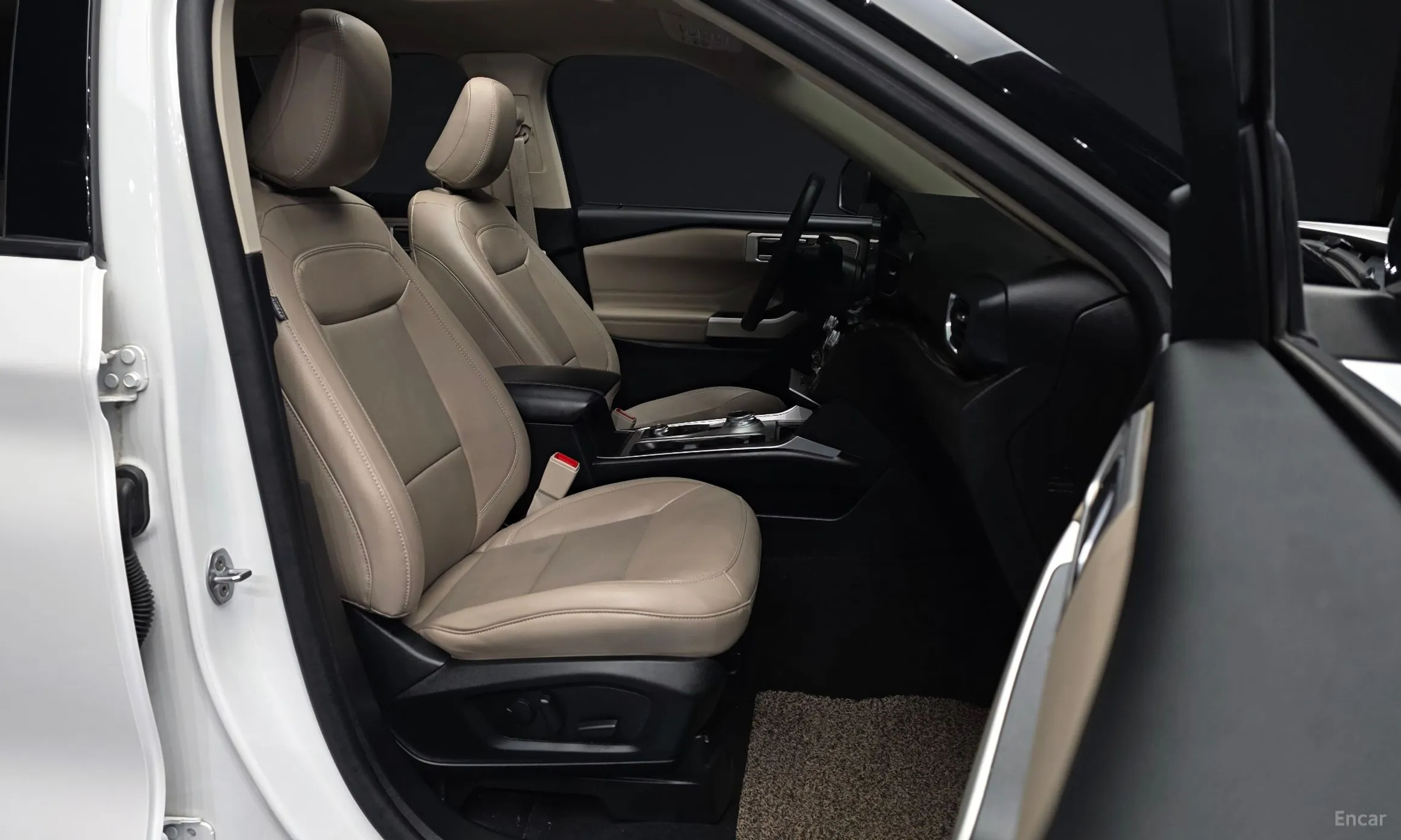 Ford Explorer 6th Generation превью 11
