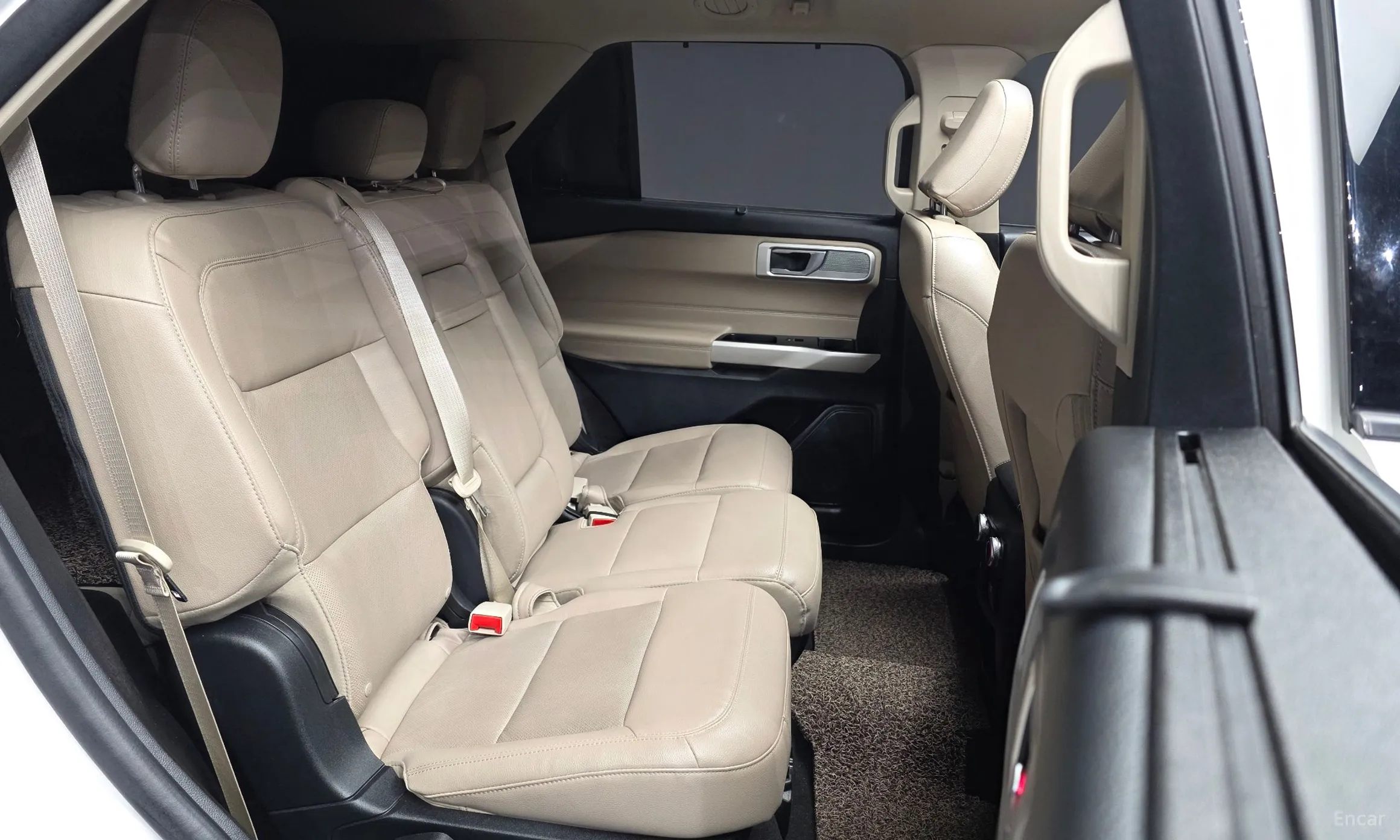 Ford Explorer 6th Generation превью 12