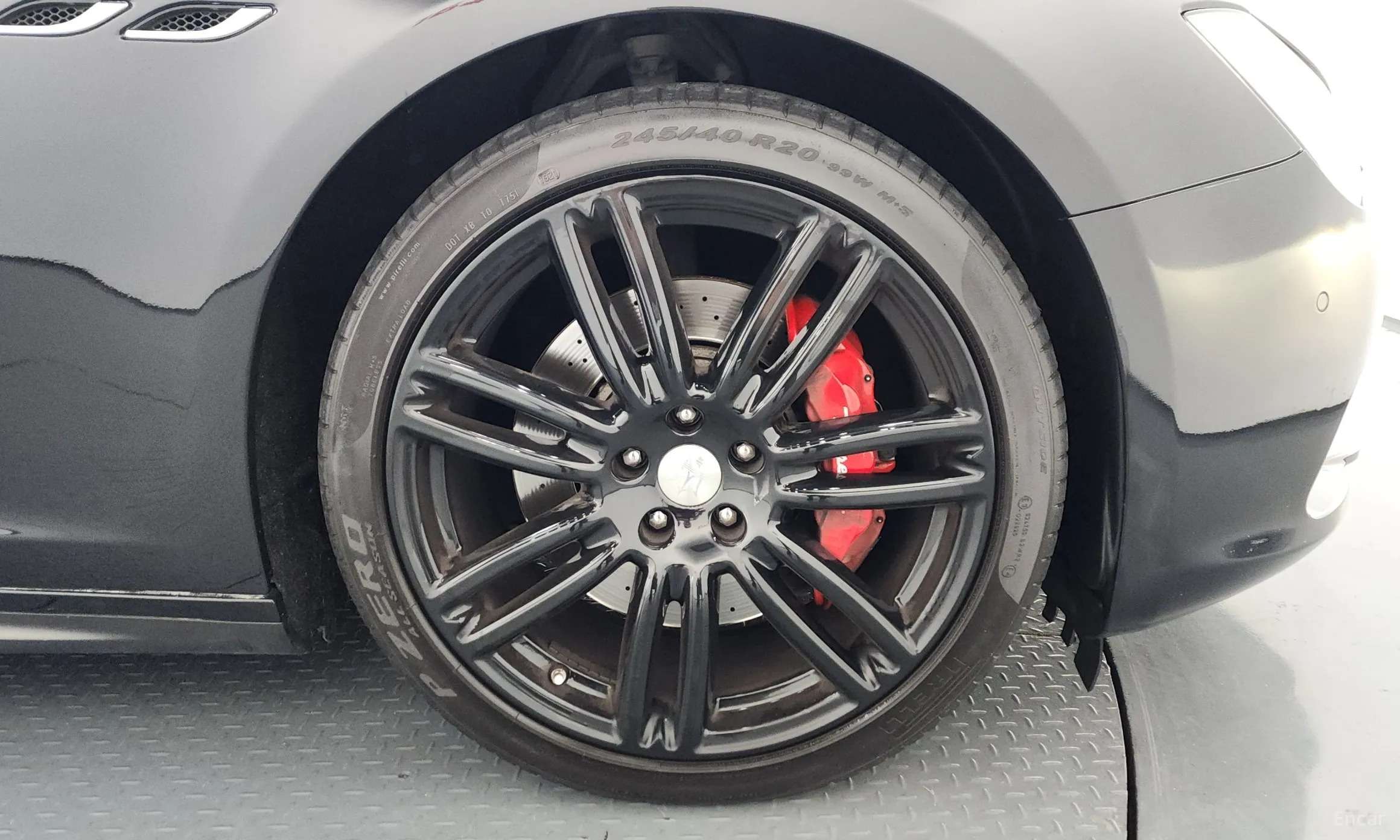 Maserati Ghibli превью 5