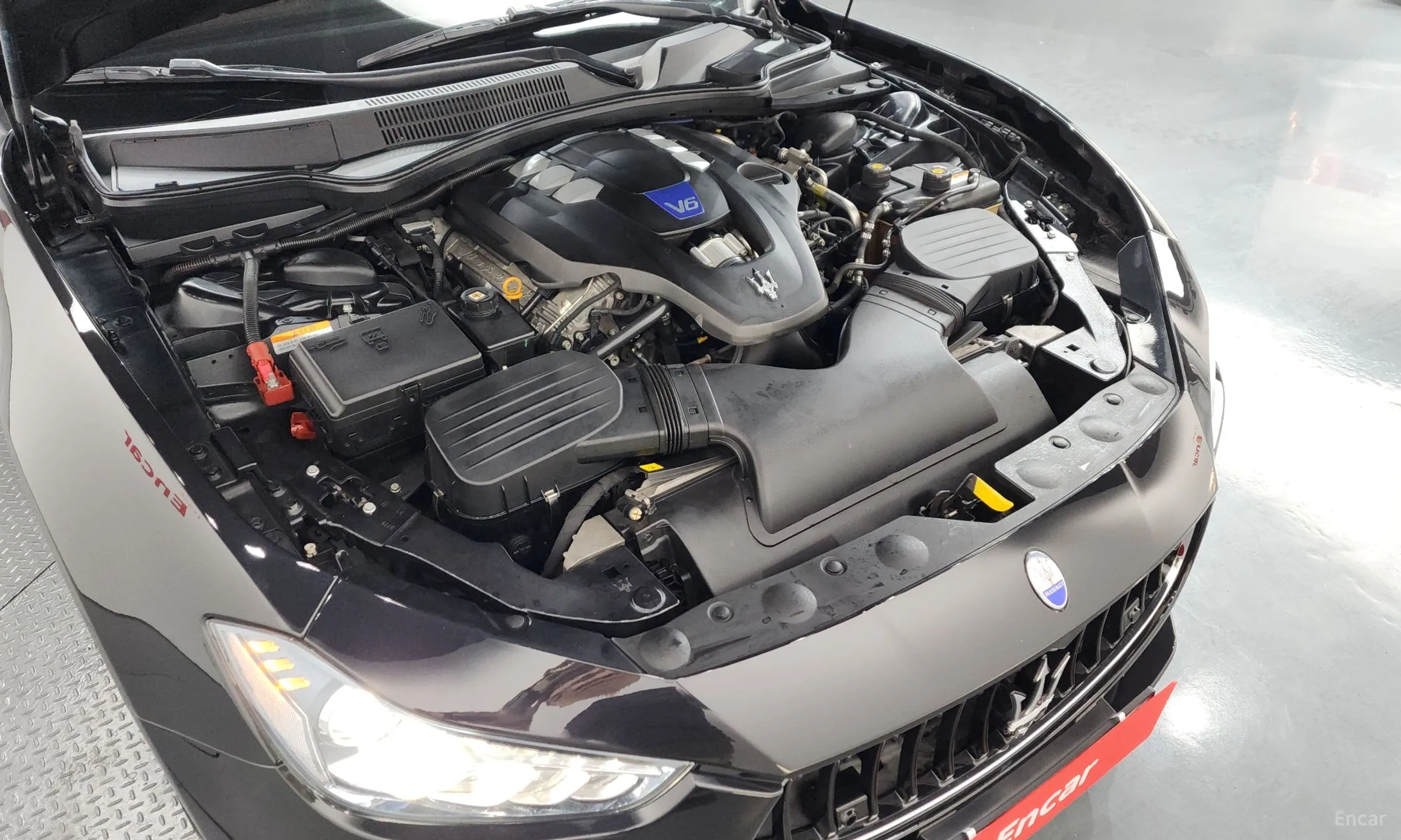 Maserati Ghibli превью 6