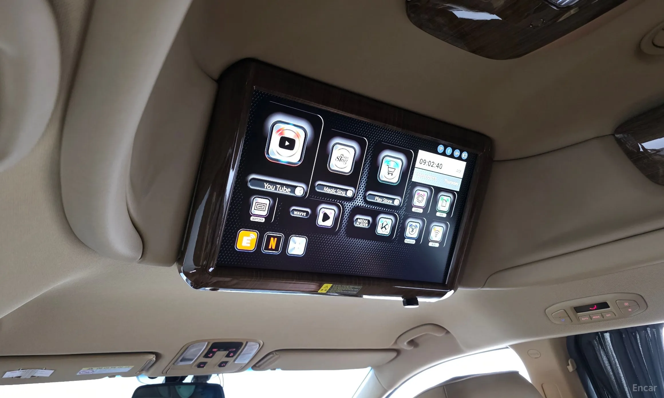 Kia Carnival превью 19