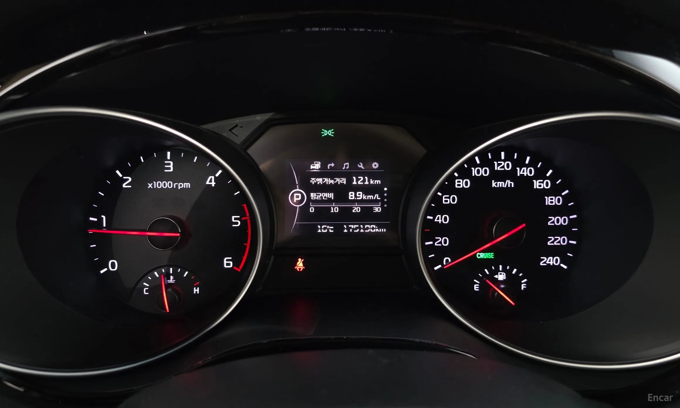 Kia Carnival превью 8