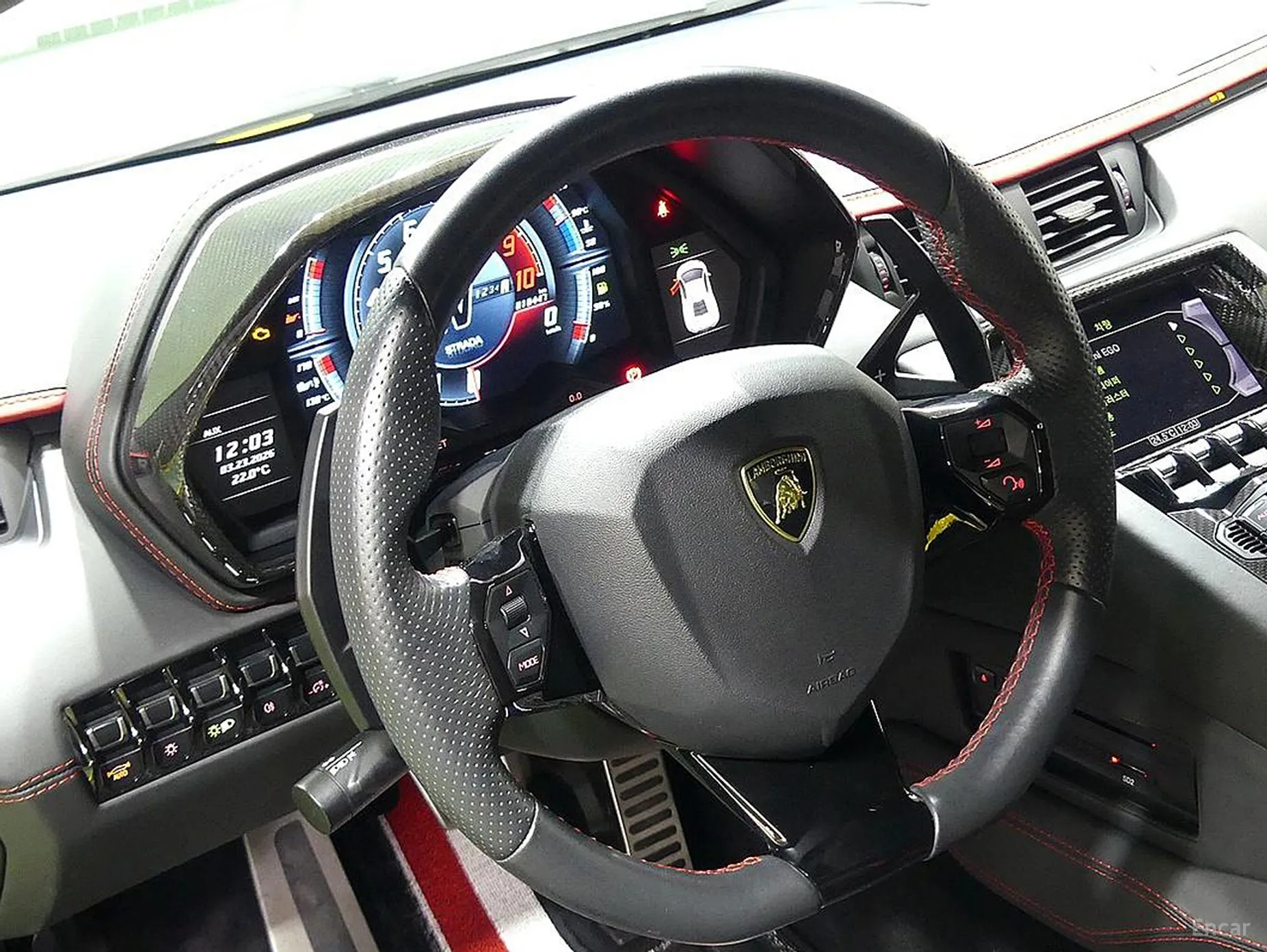 Lamborghini Aventador превью 11