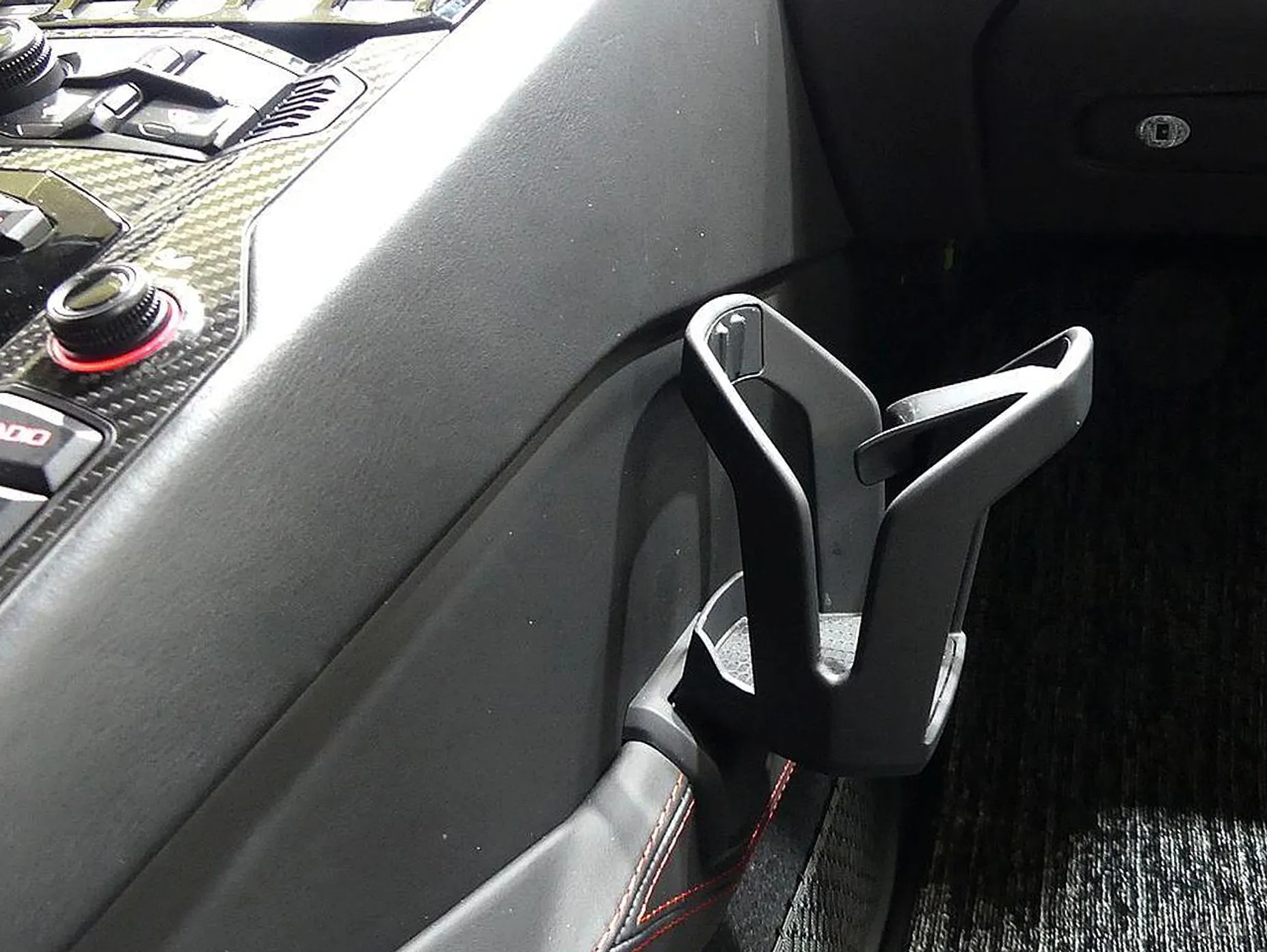Lamborghini Aventador превью 13