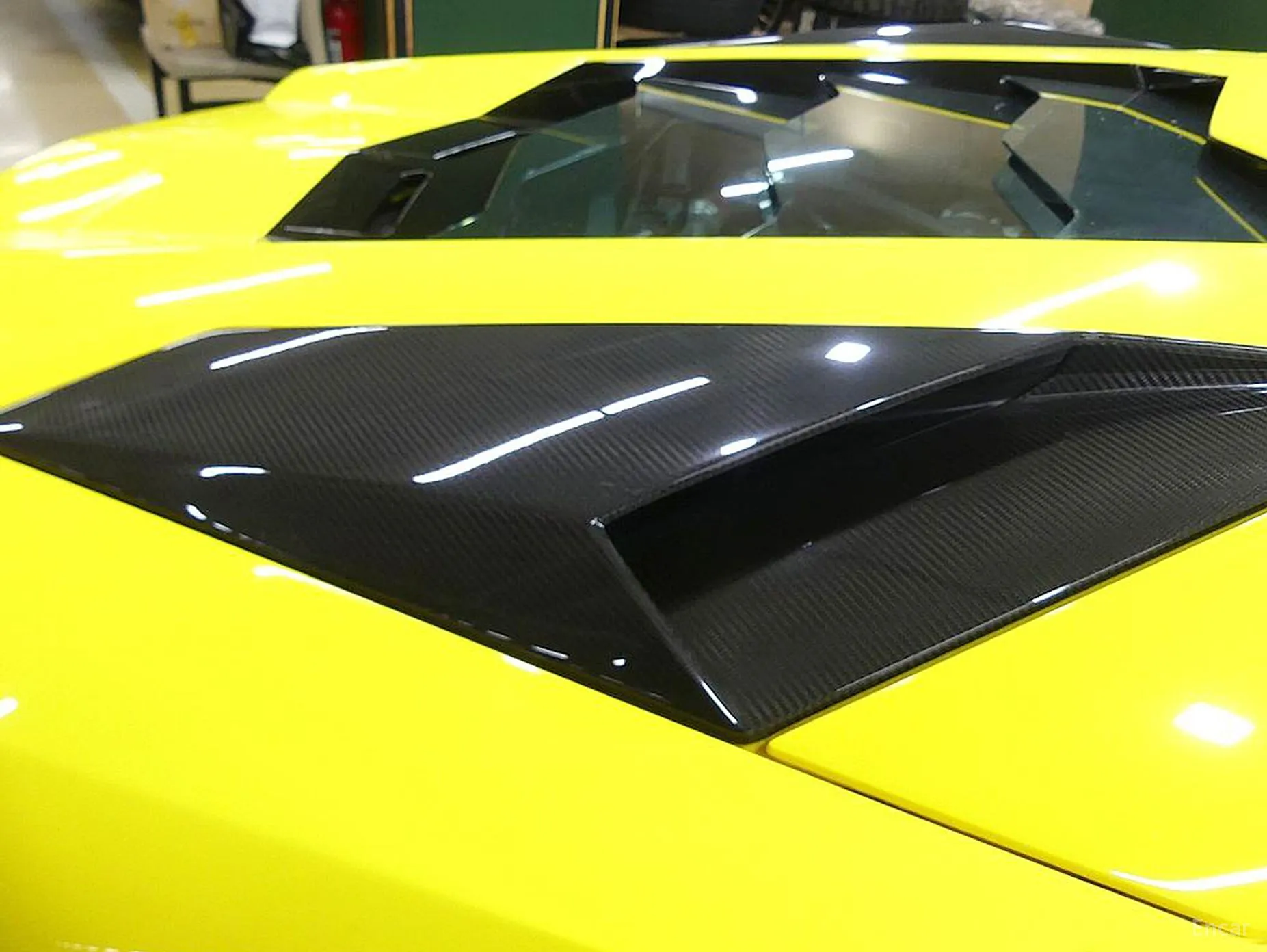 Lamborghini Aventador превью 20