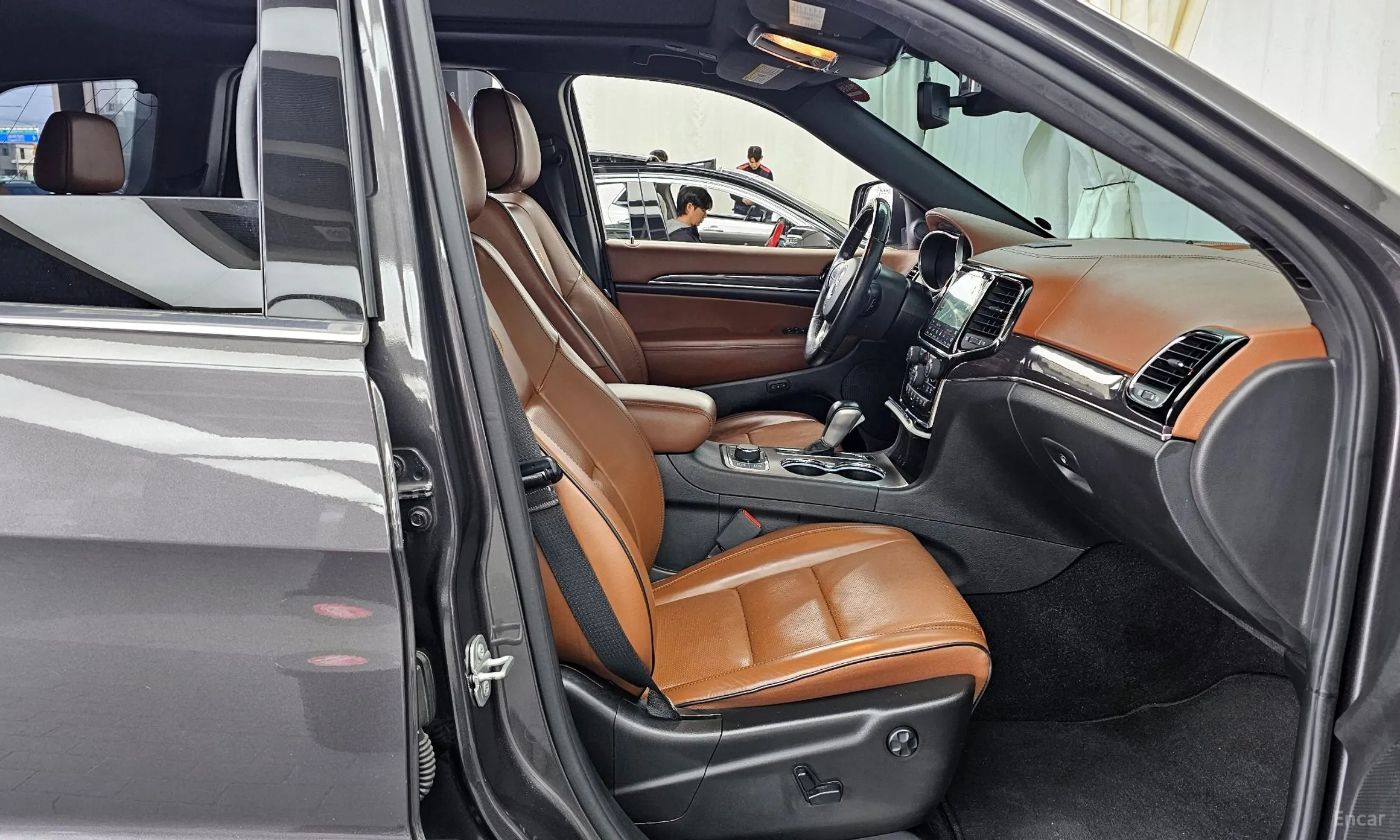 Jeep Grand Cherokee превью 11