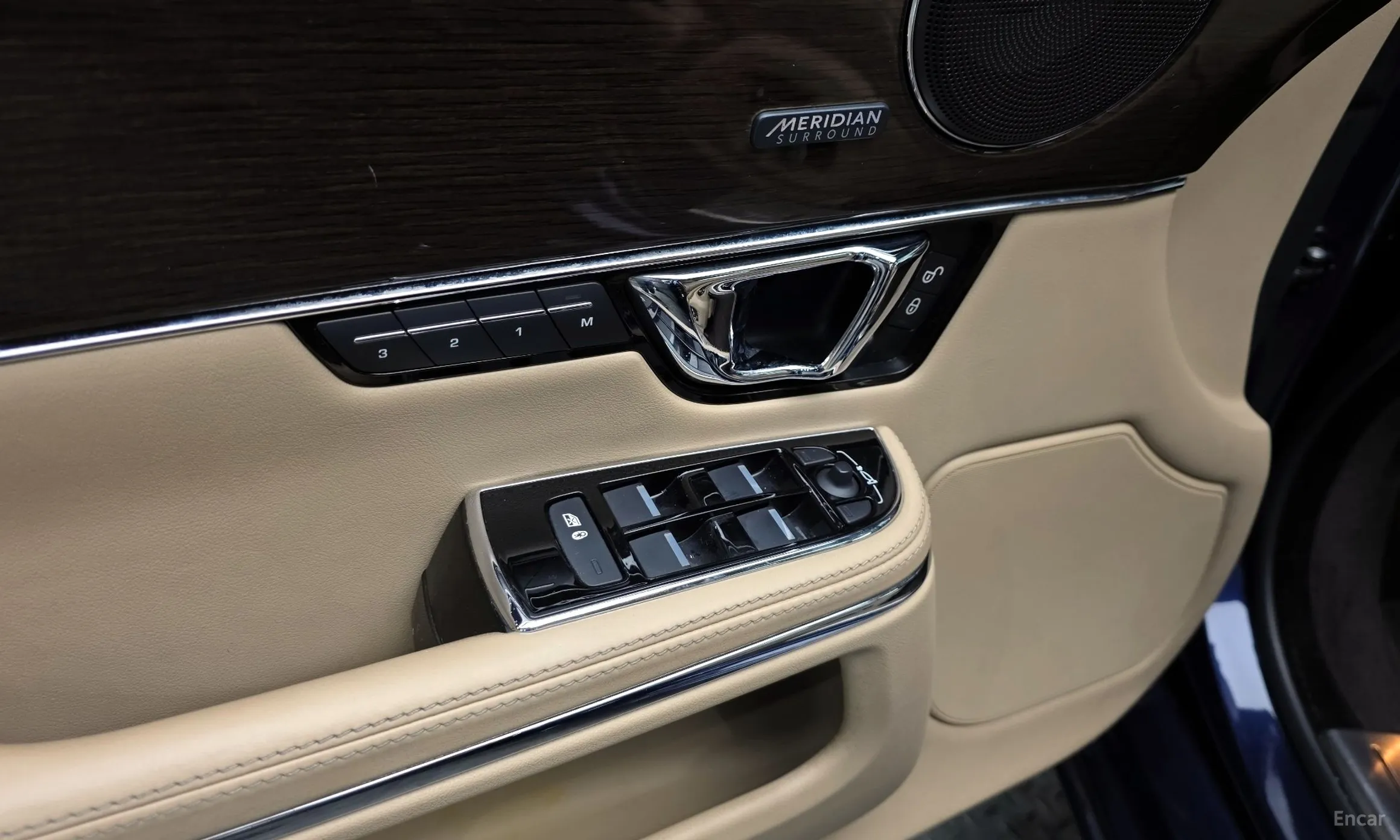 Jaguar All New XJ превью 11
