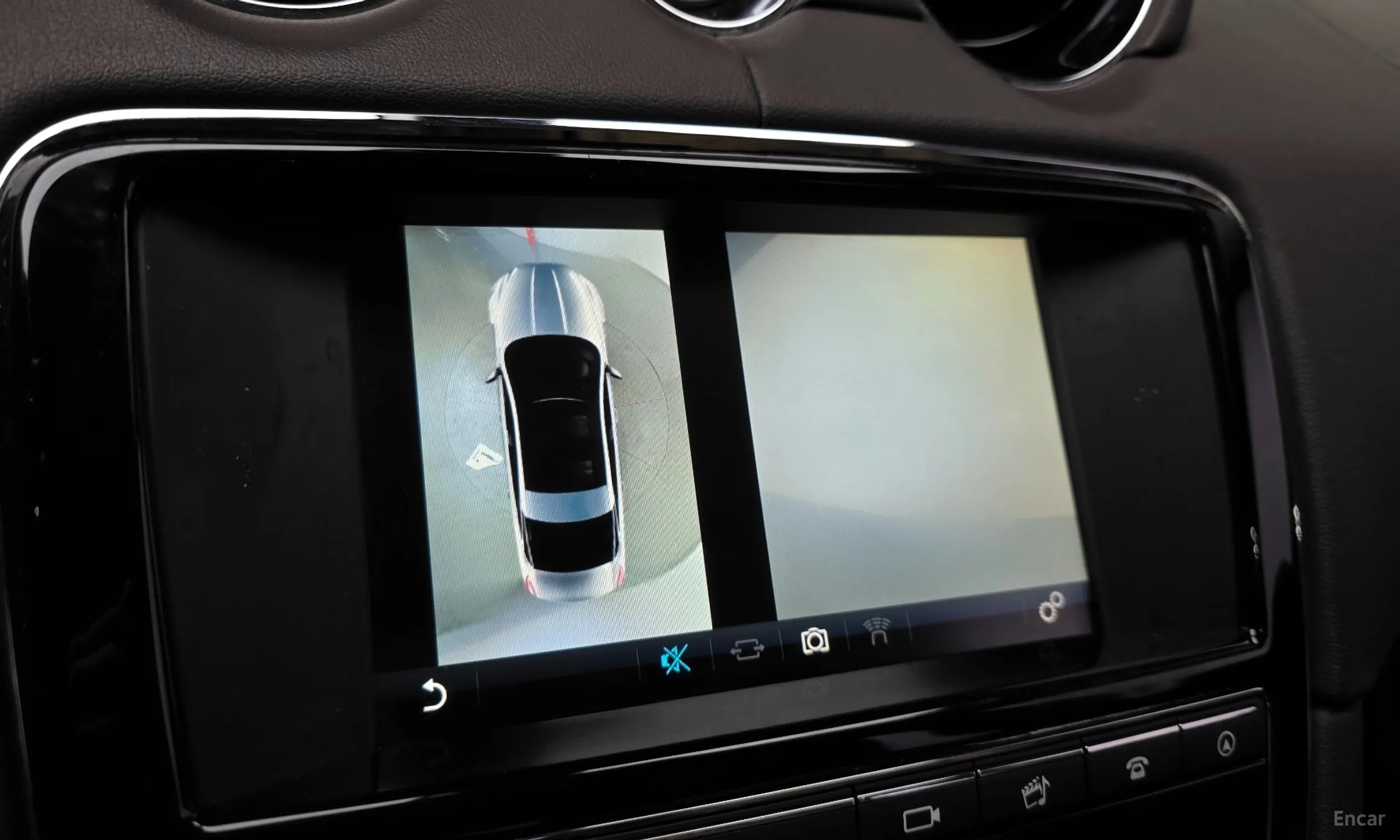 Jaguar All New XJ превью 14