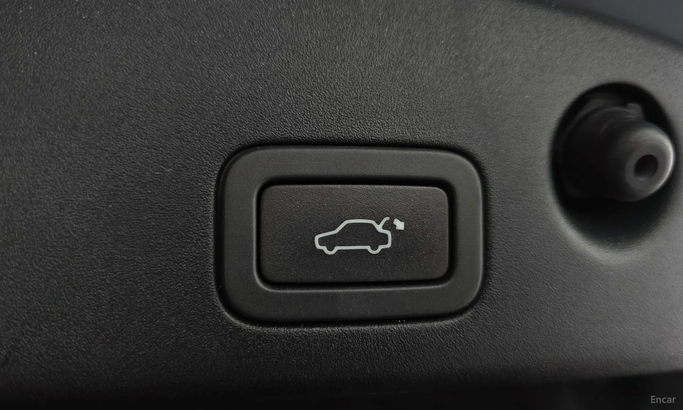 Jaguar All New XJ превью 18