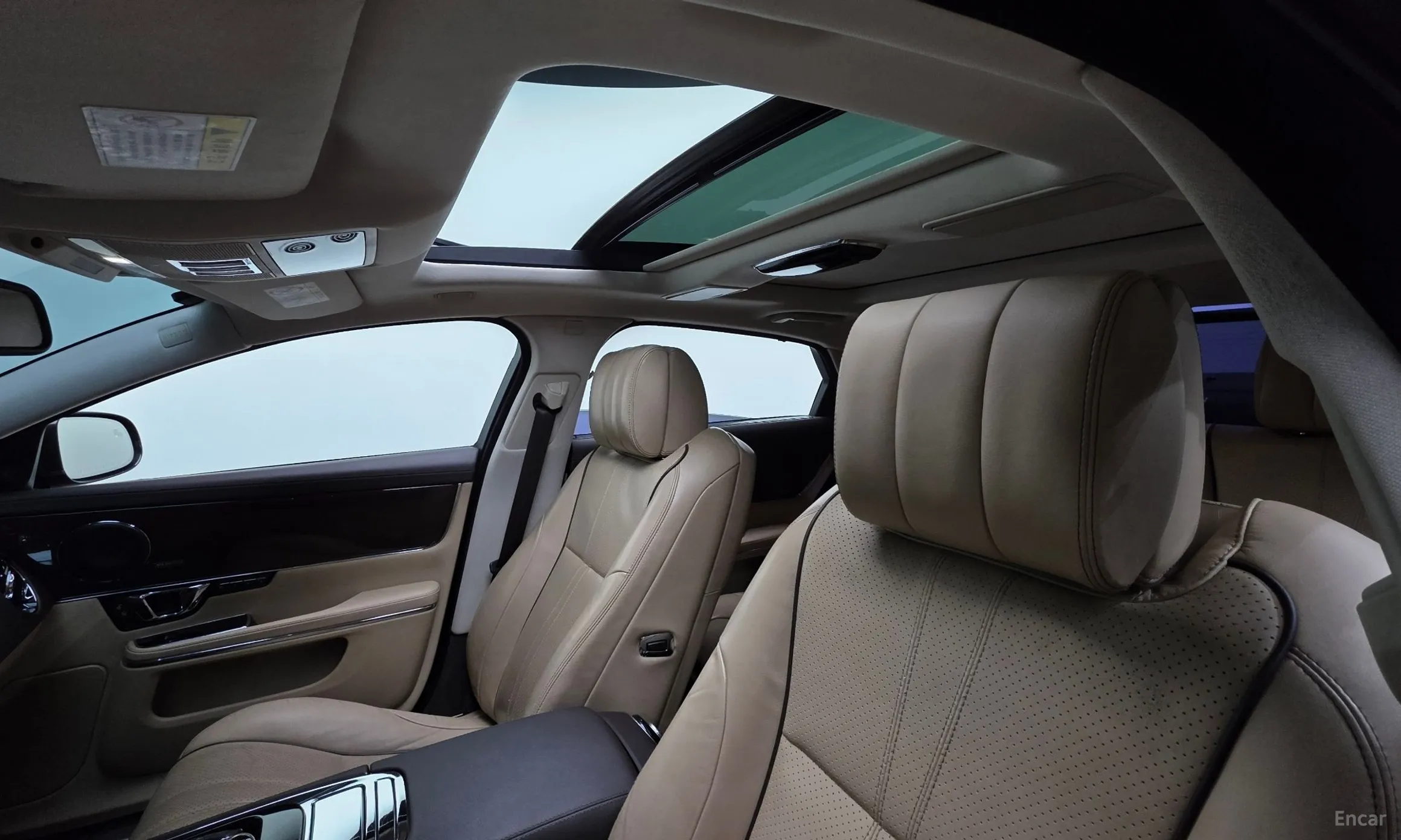 Jaguar All New XJ превью 19