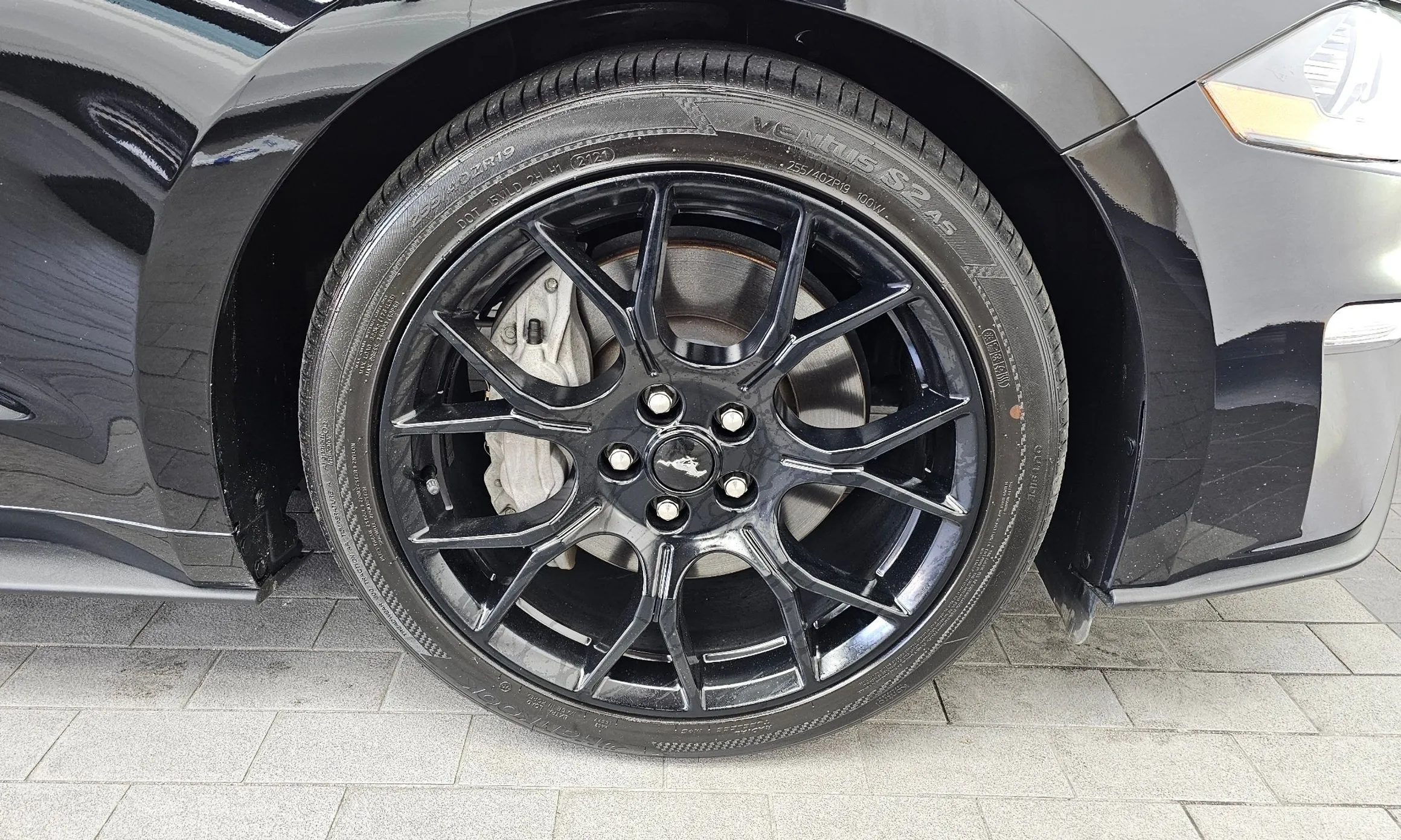 Ford Mustang превью 5