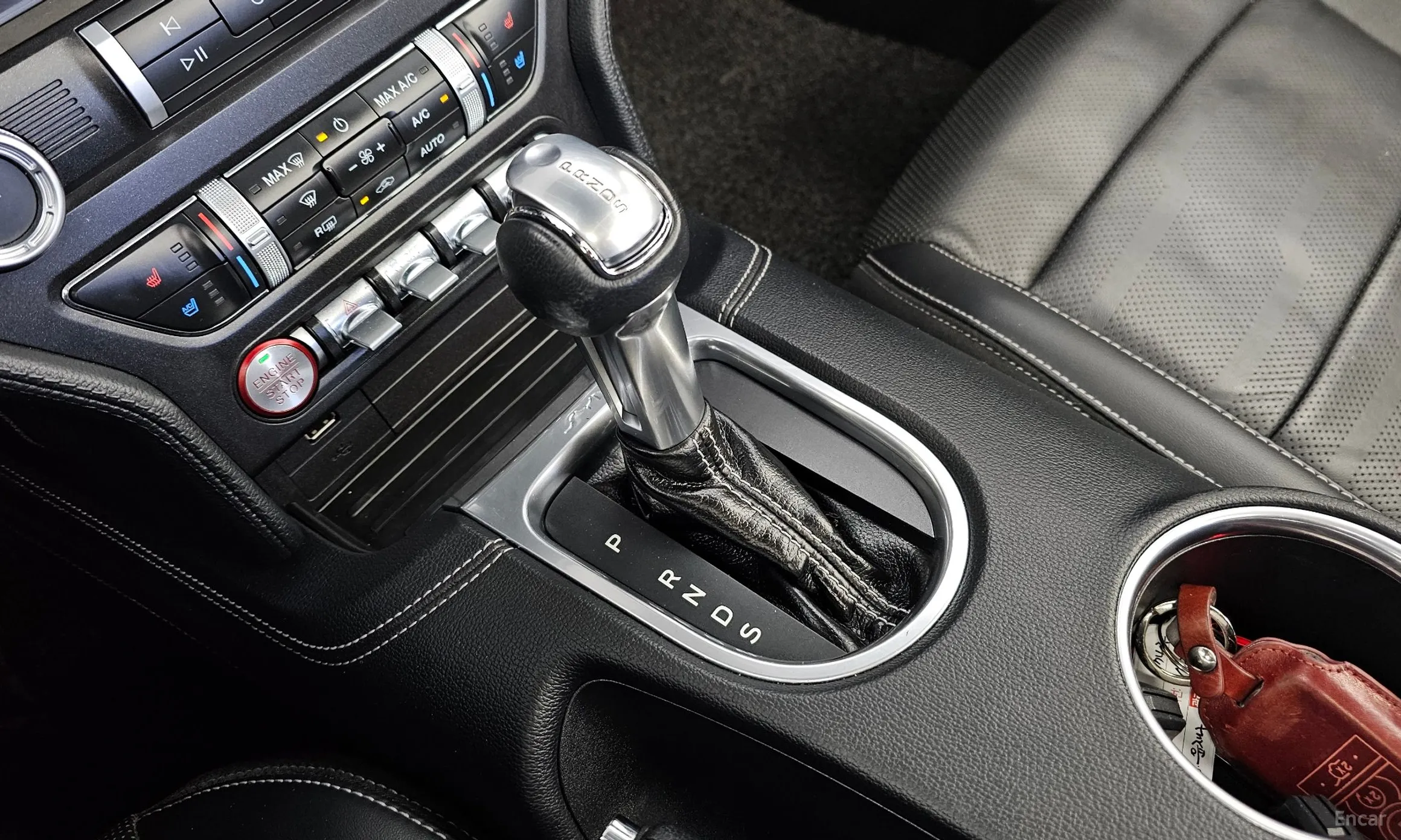Ford Mustang превью 9