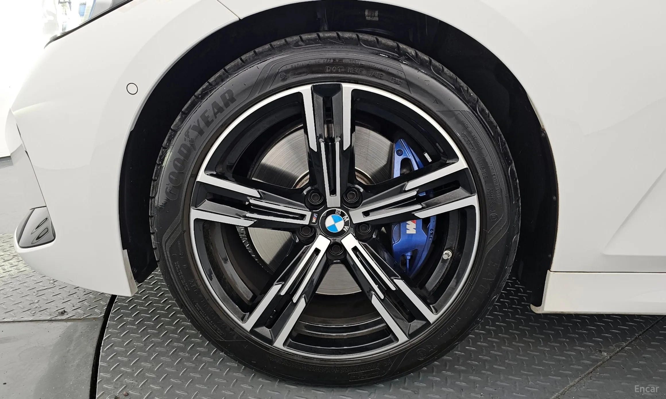 BMW 3 Series (G20) превью 5