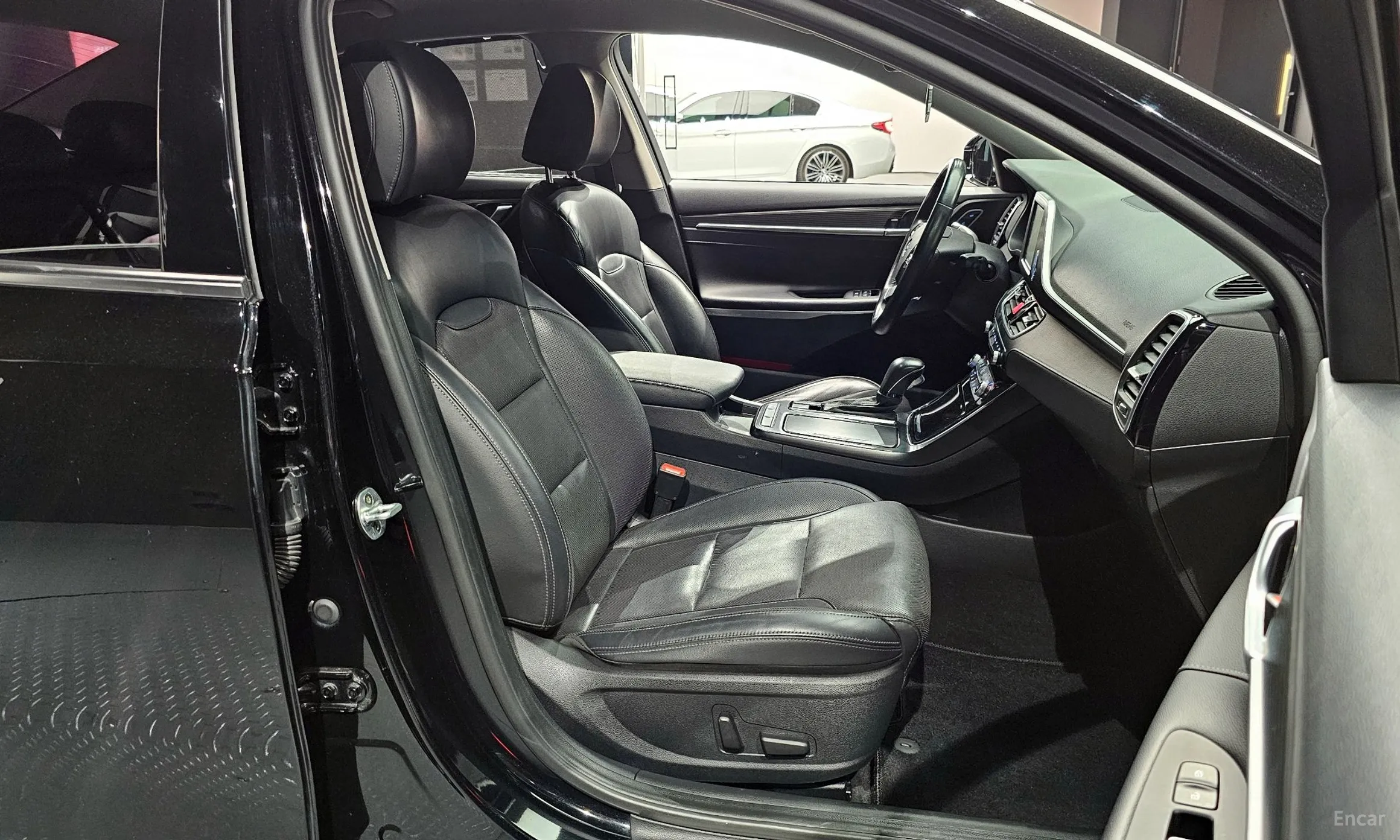 Hyundai Grandeur IG превью 10