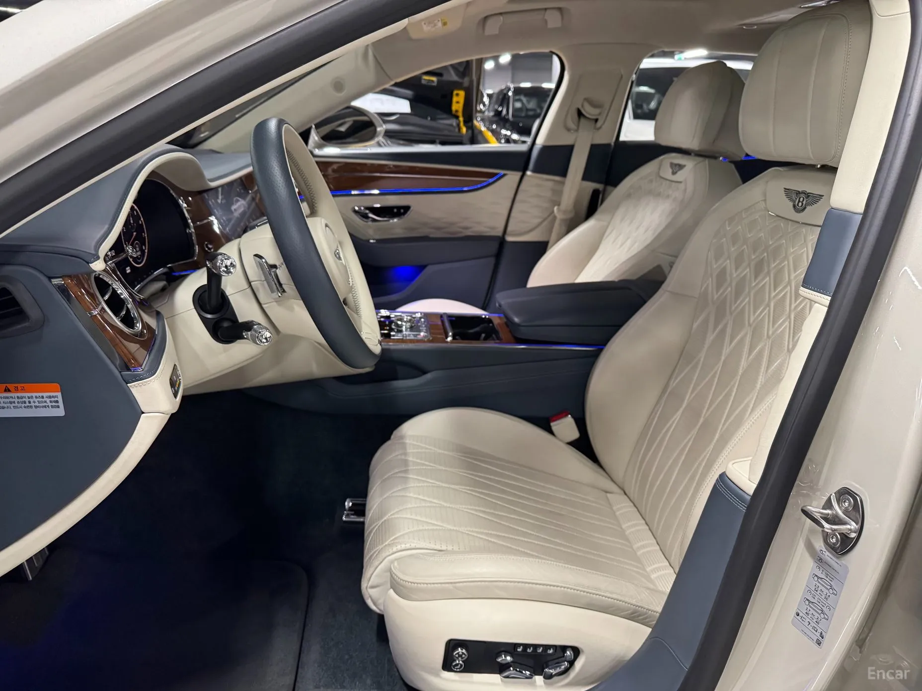 Bentley Flying Spur 3rd Generation превью 9