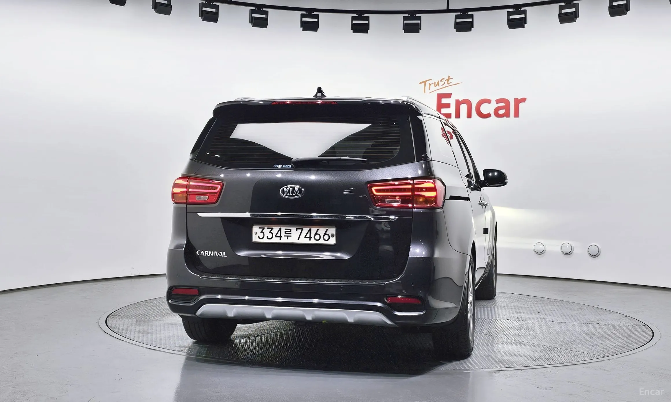 Kia Carnival превью 4