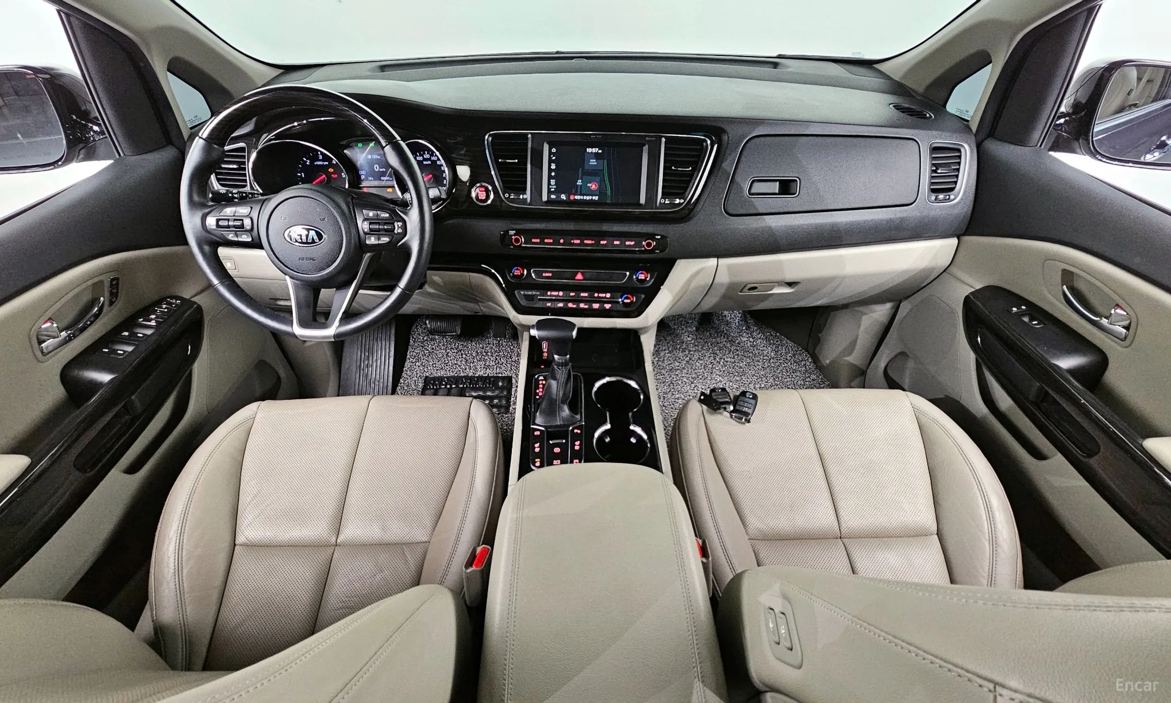 Kia Carnival превью 7