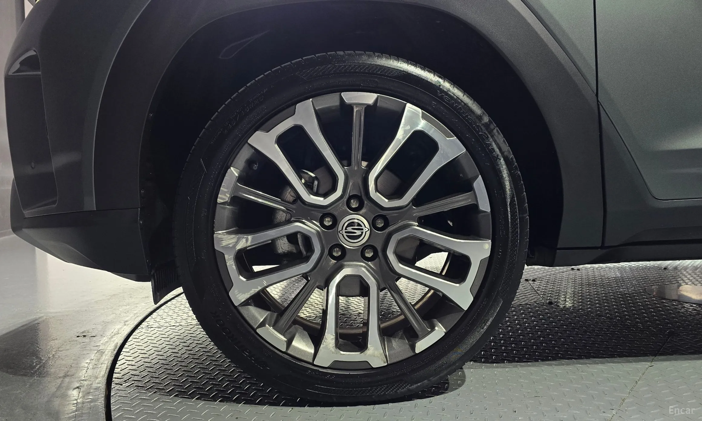 KG Mobility (SsangYong) Torres превью 5