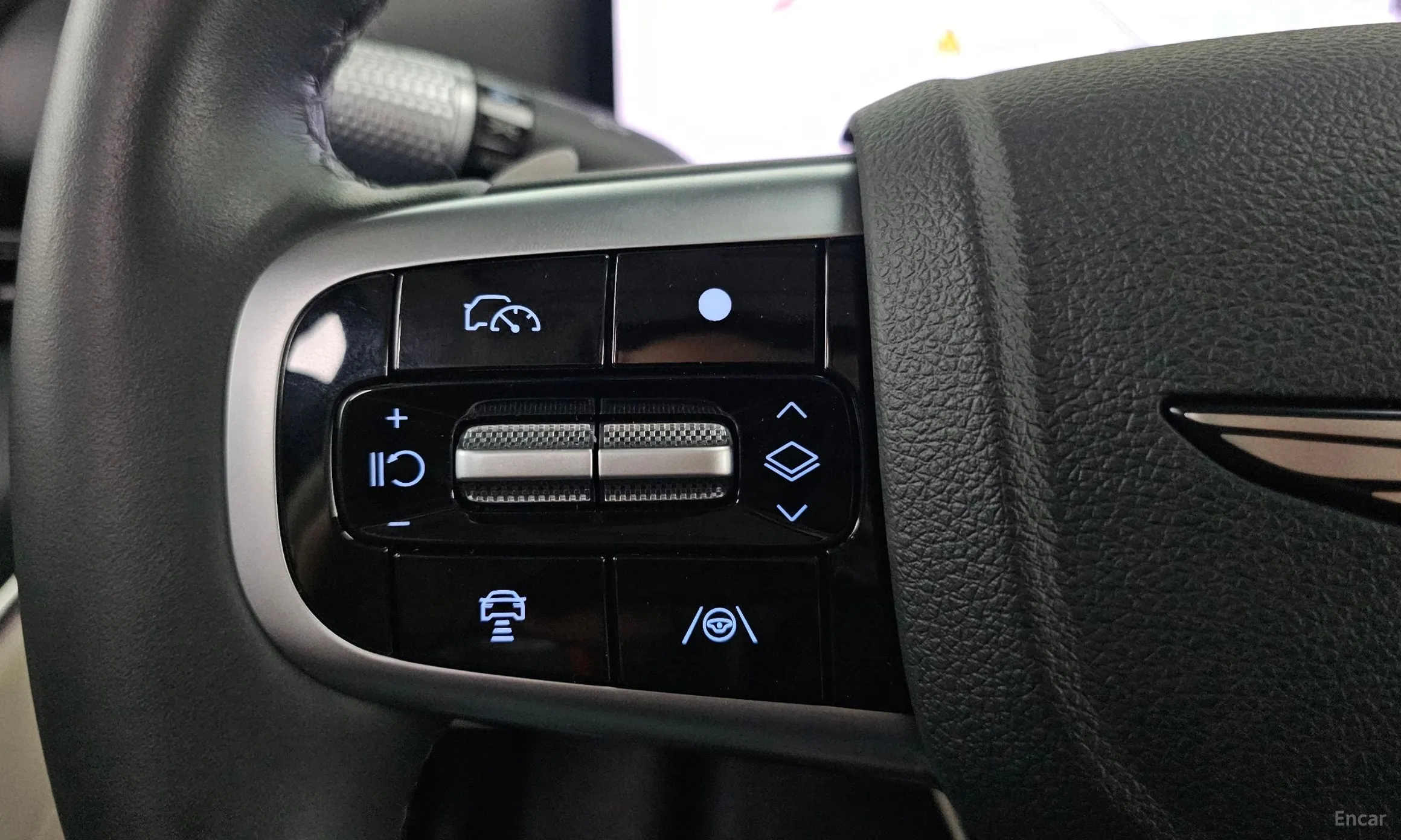 Genesis GV80 превью 15