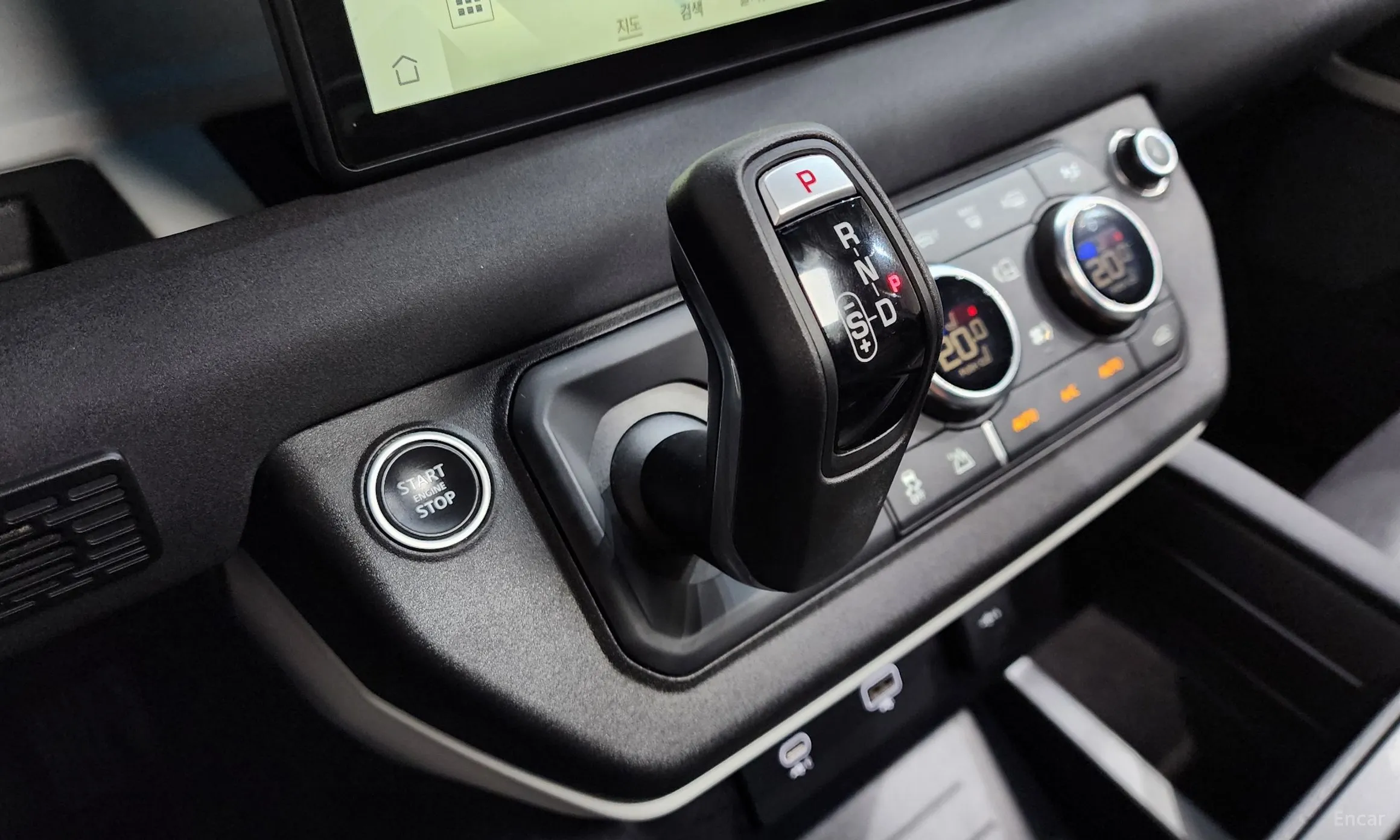 Land Rover Defender (L663) превью 9