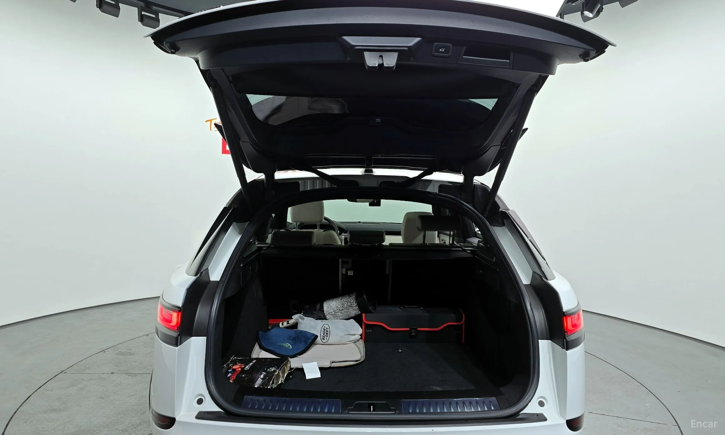 Land Rover Range Rover Bella превью 20