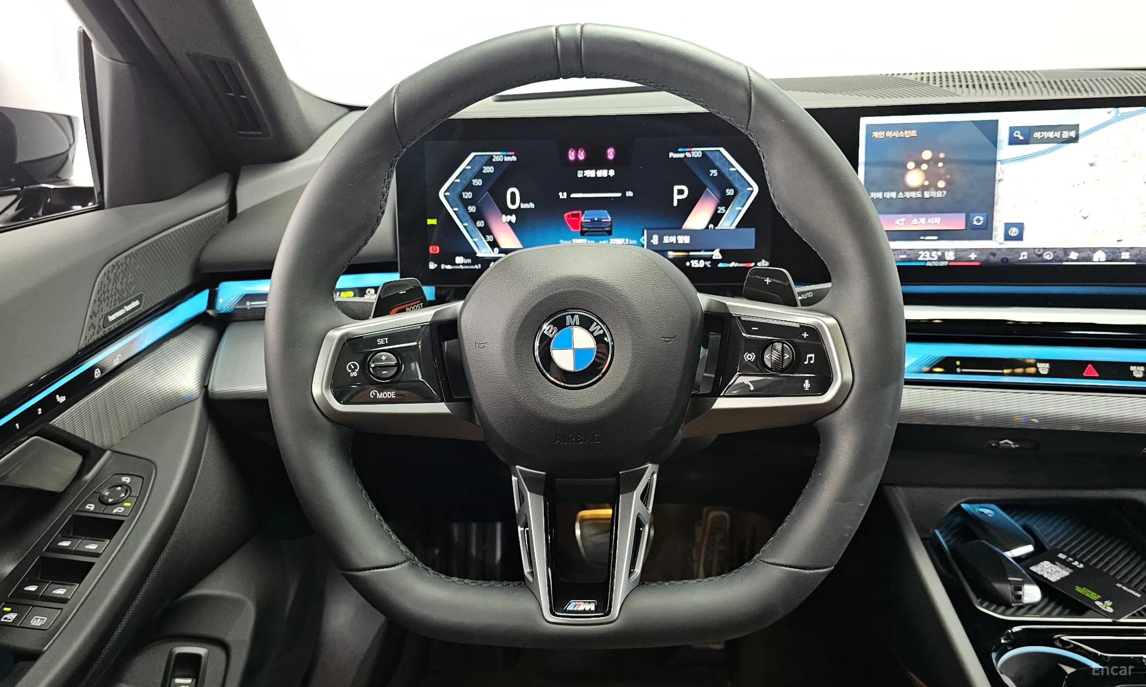 BMW 5 Series (G60) превью 13