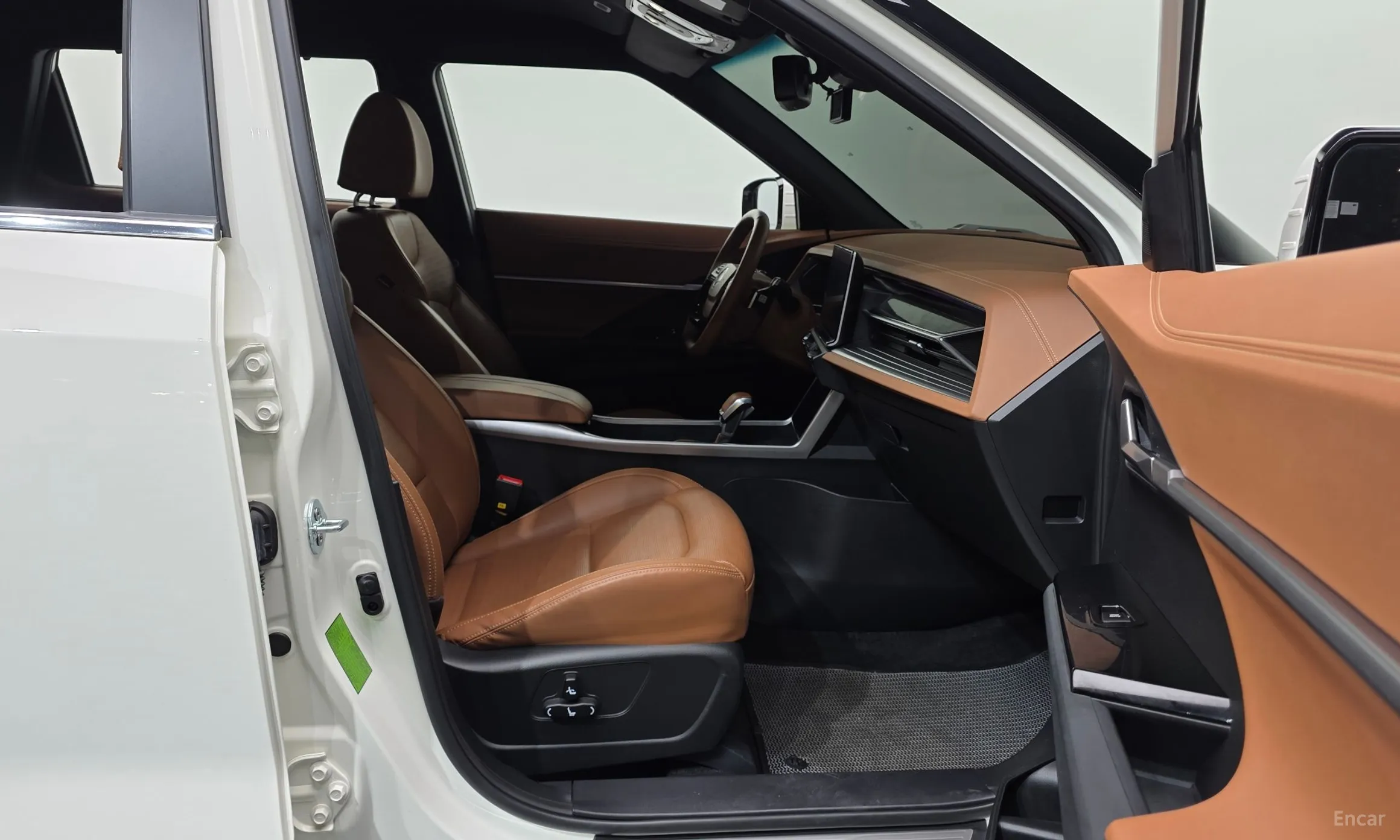 KG Mobility (SsangYong) Torres превью 11