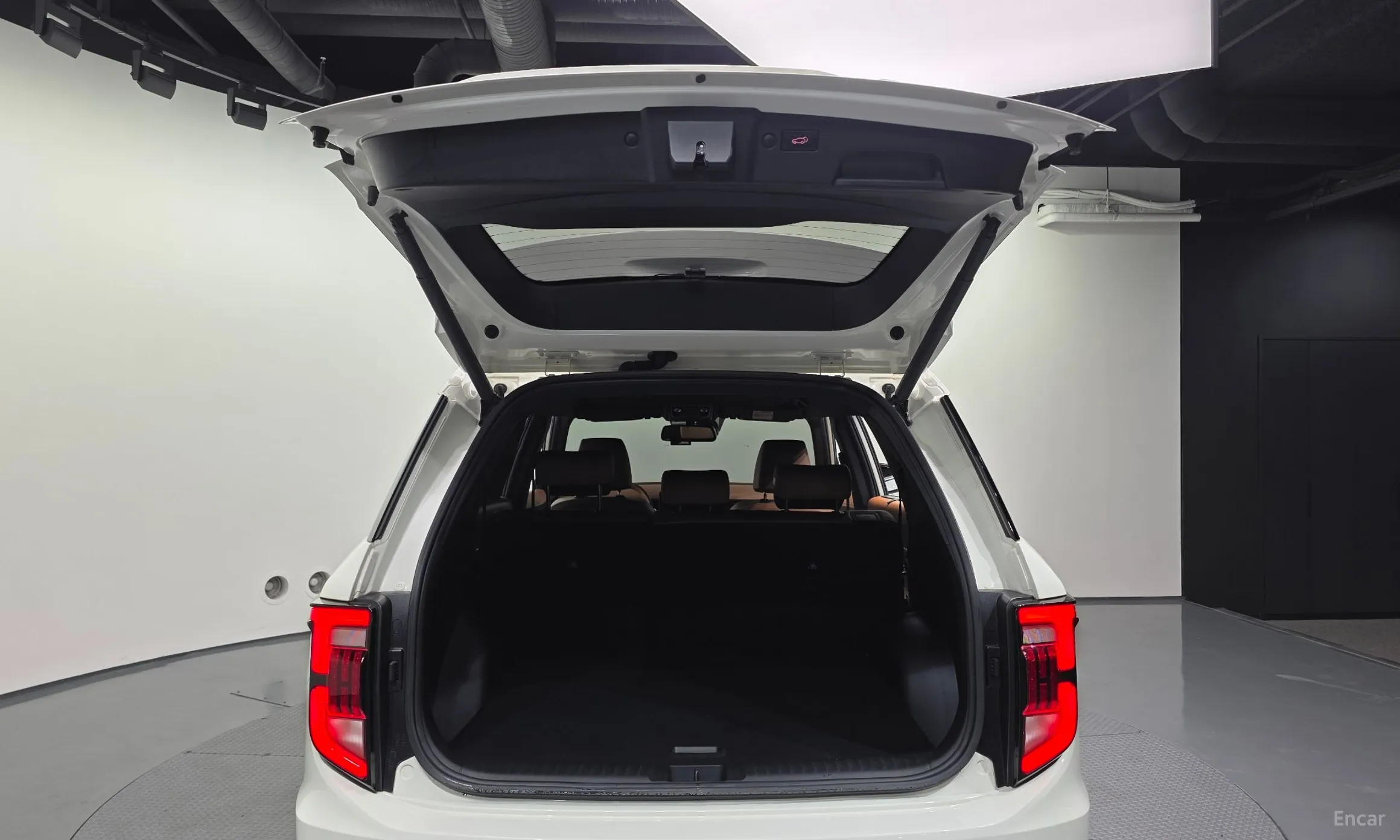 KG Mobility (SsangYong) Torres превью 20