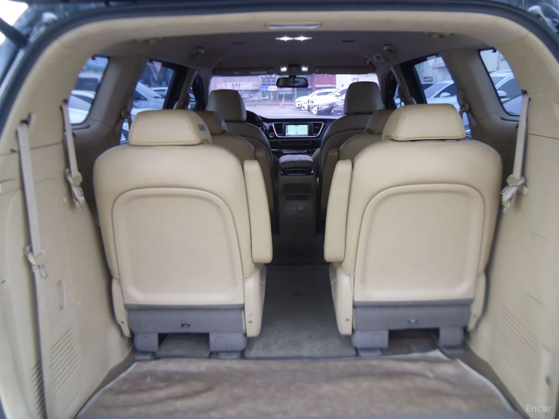 Kia Carnival превью 18