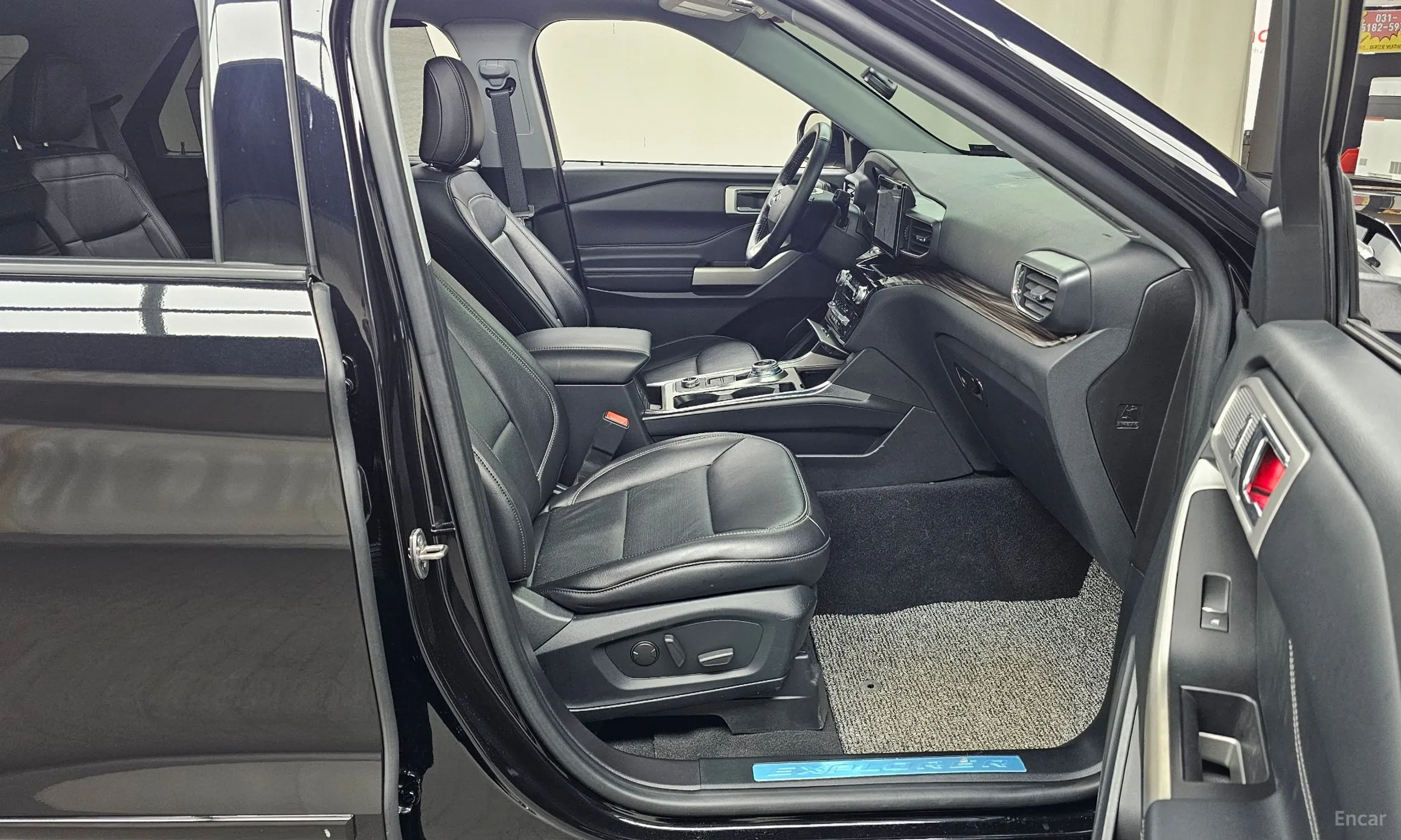 Ford Explorer 6th Generation превью 11