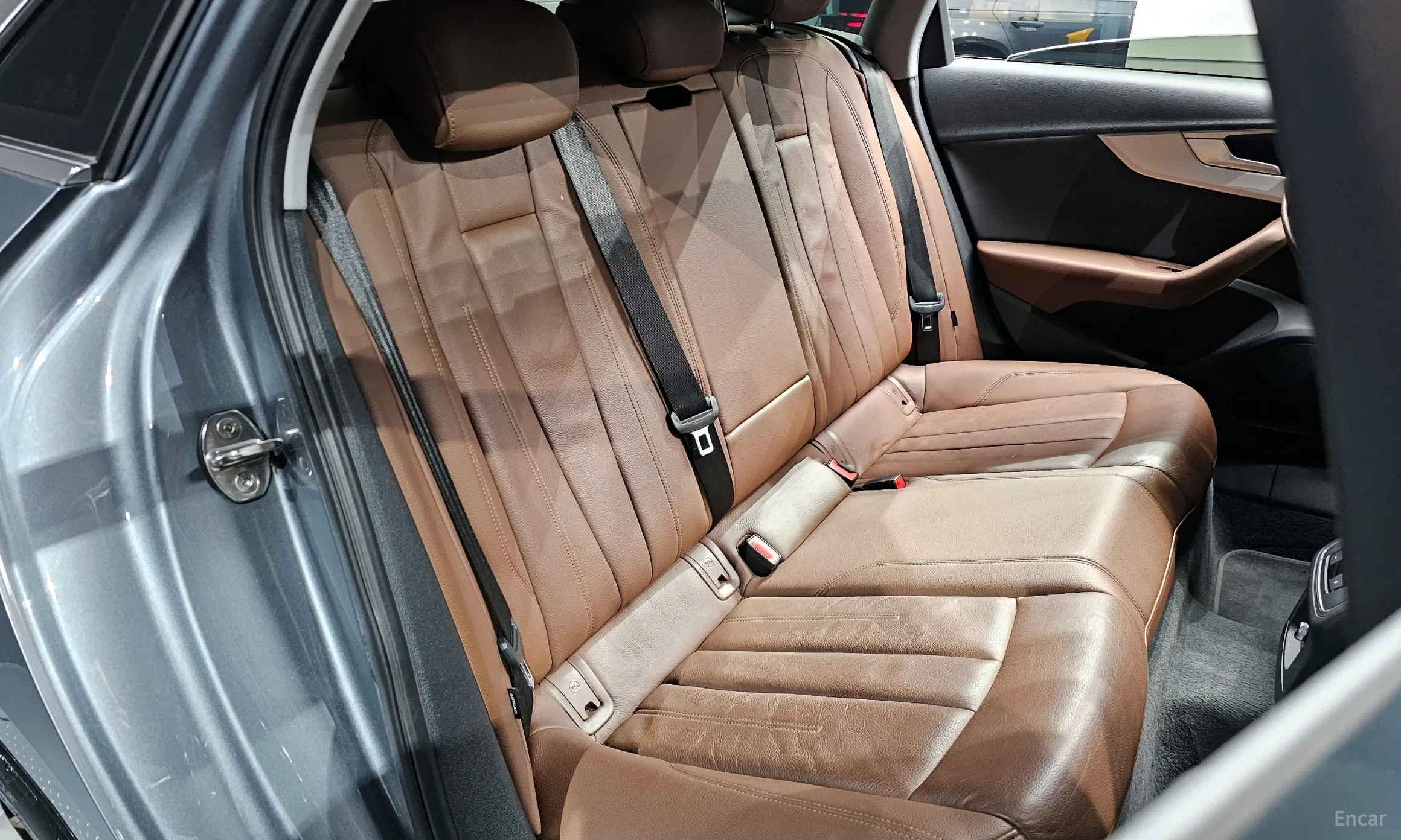Audi A4 (B9) превью 12