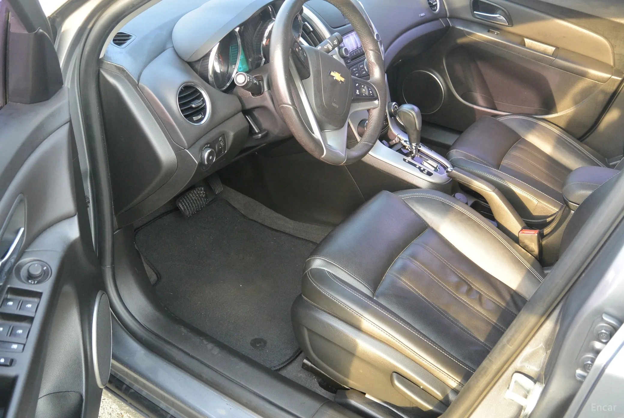 Chevrolet (GM Daewoo) Cruze превью 10