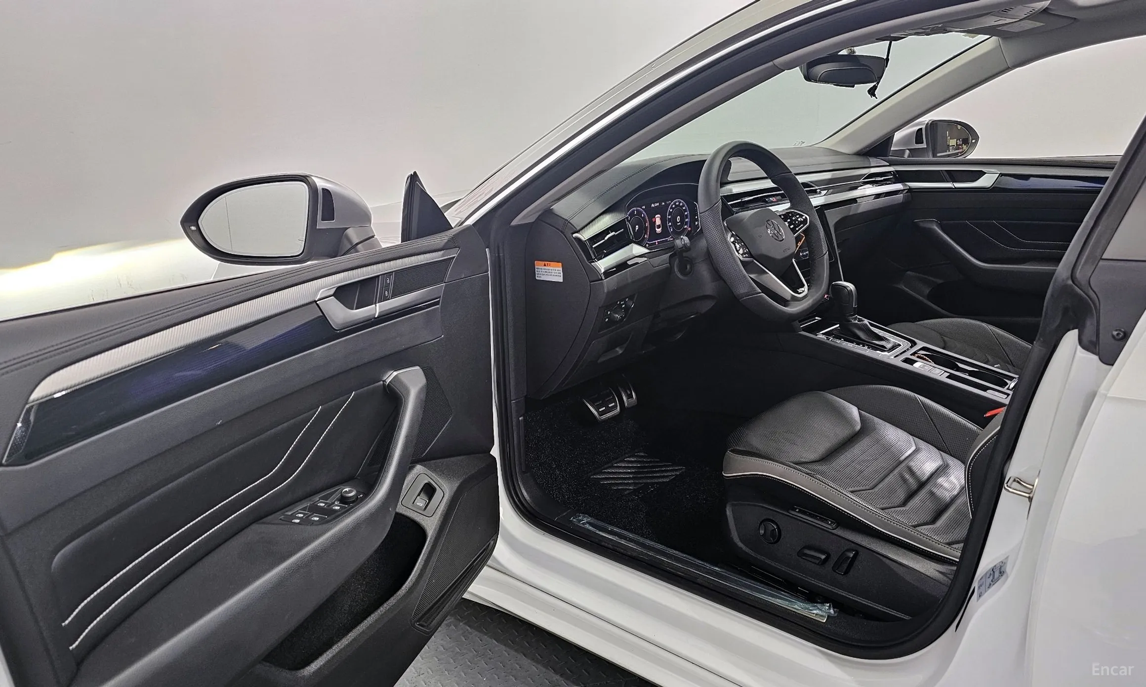 Volkswagen Ateon превью 10