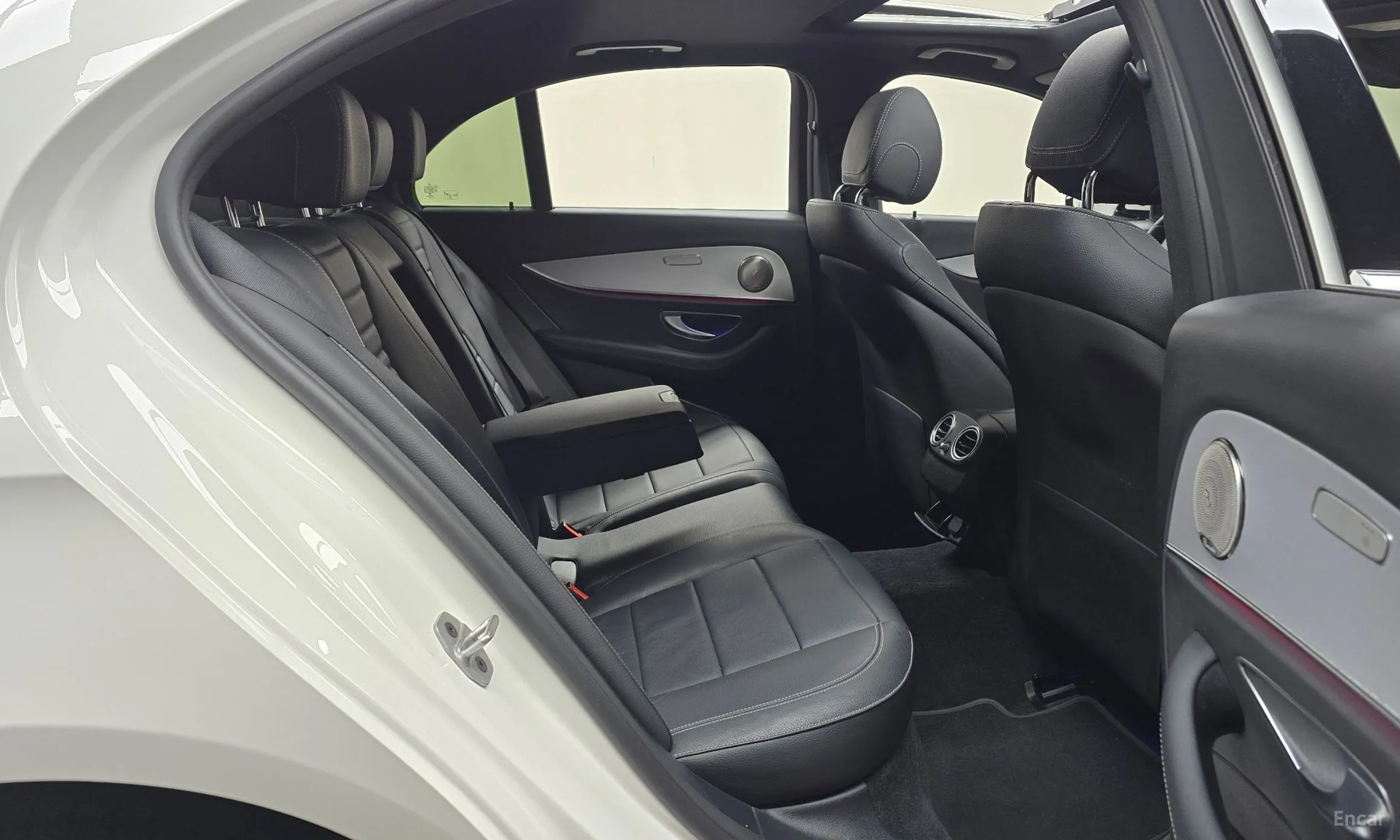 Mercedes Benz E-Class W213 превью 12