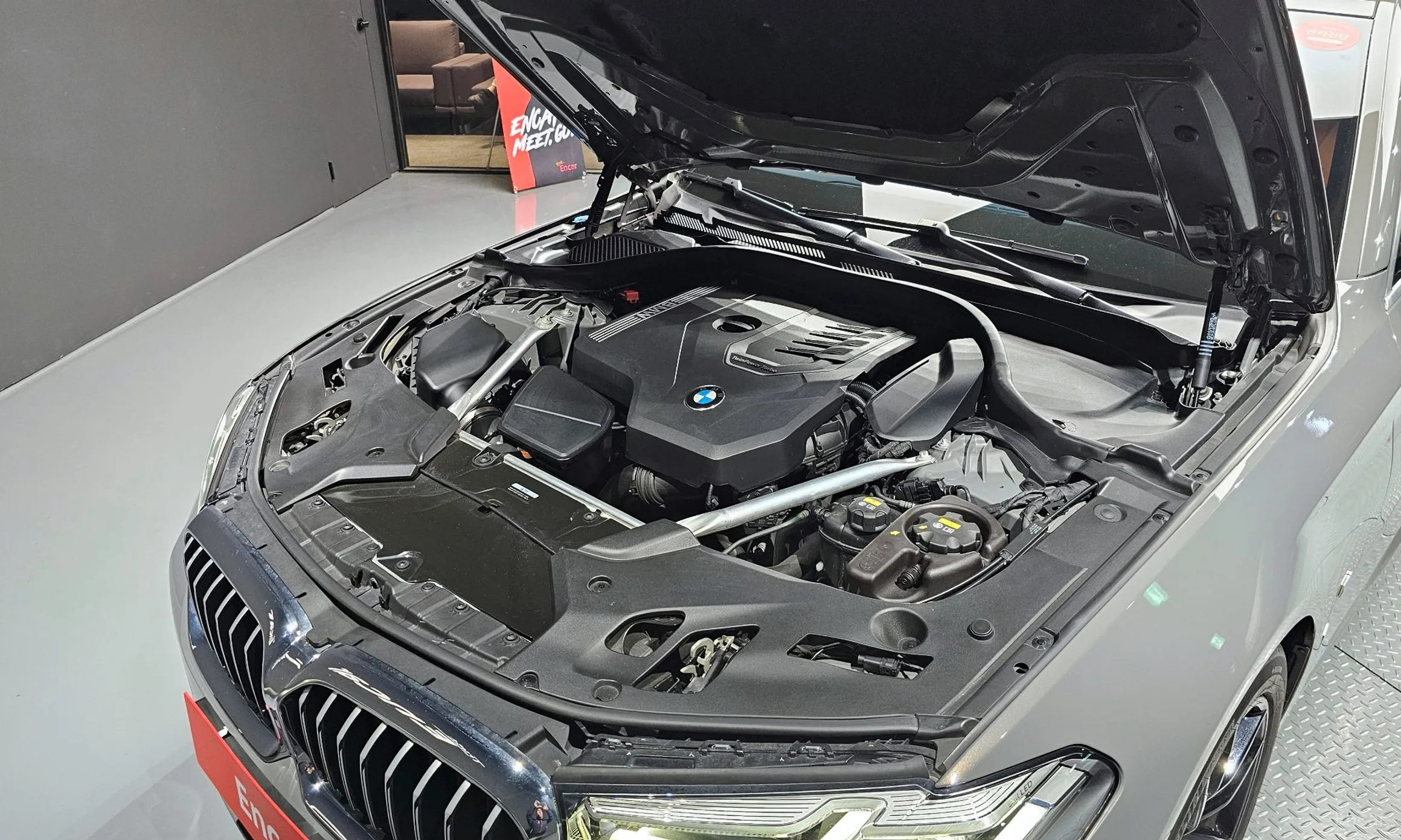 BMW 5 Series (G30) превью 6