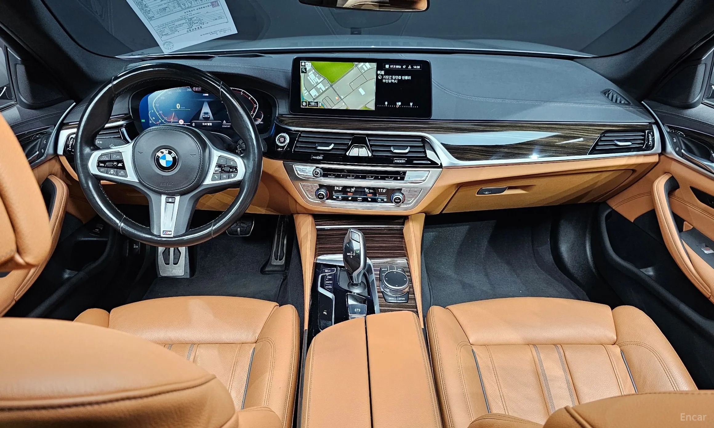 BMW 5 Series (G30) превью 7