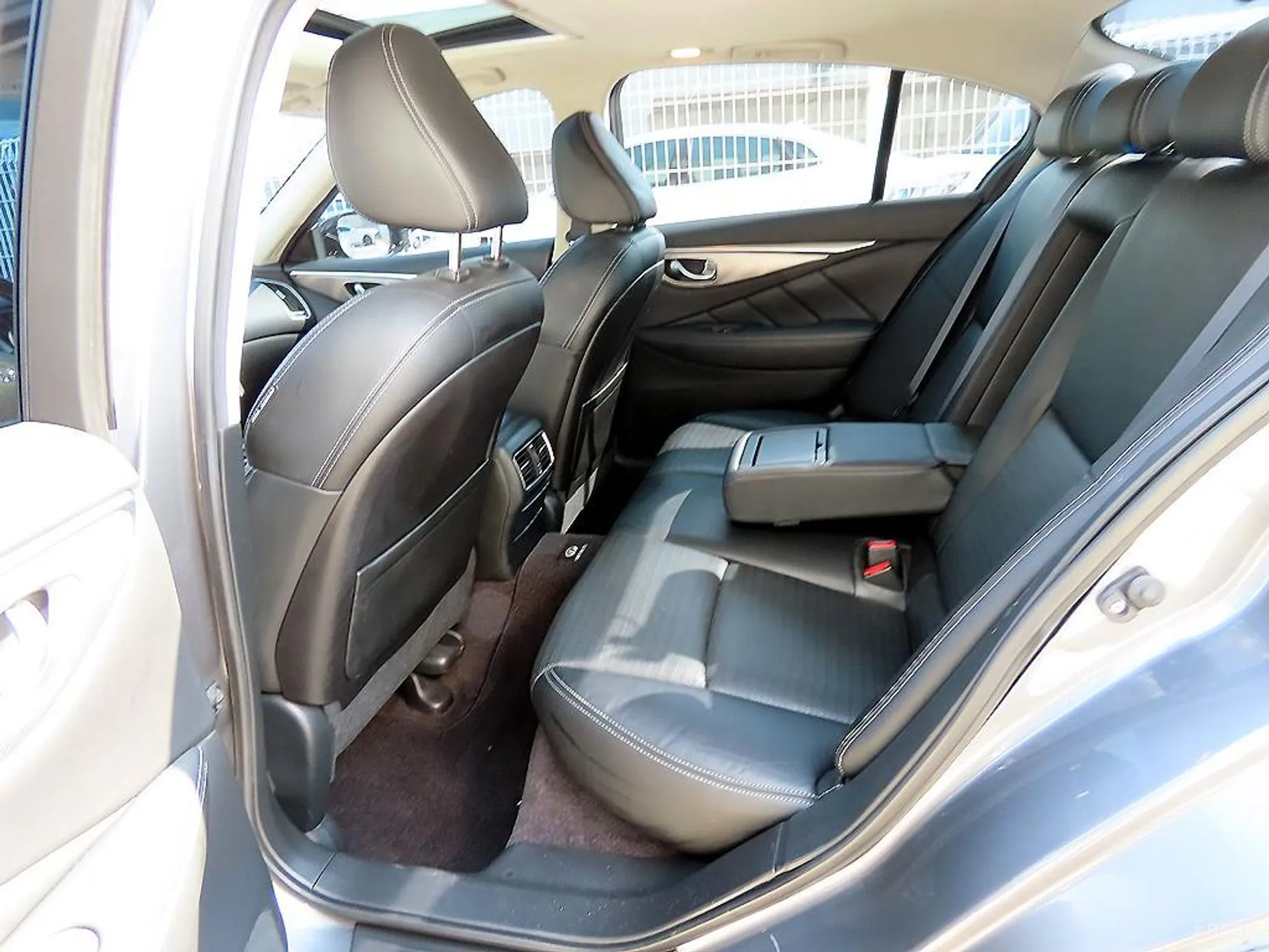 Infiniti Q50 превью 6