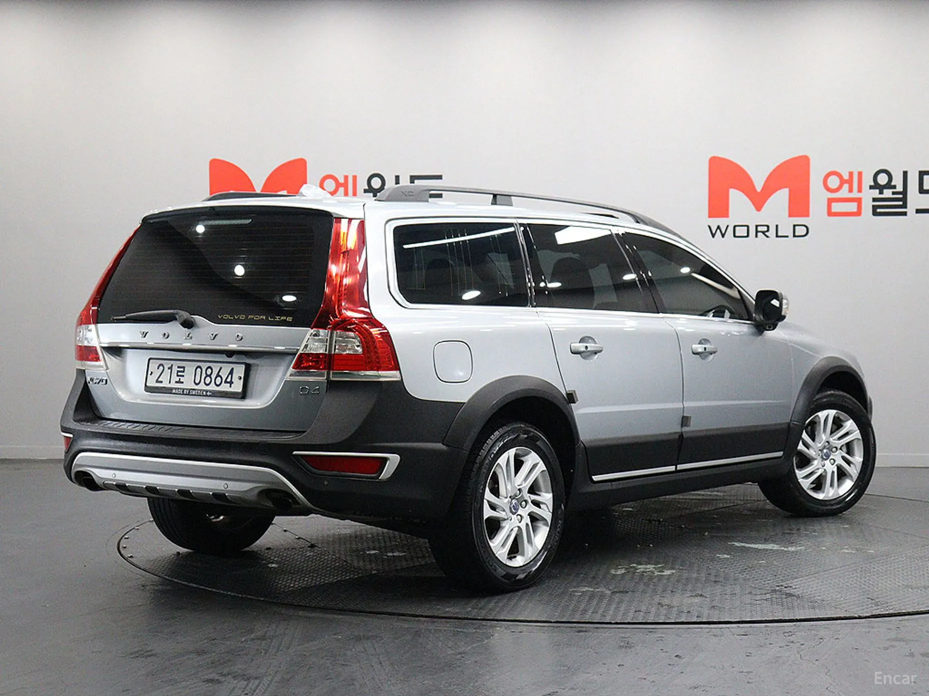 Volvo XC70 превью 4