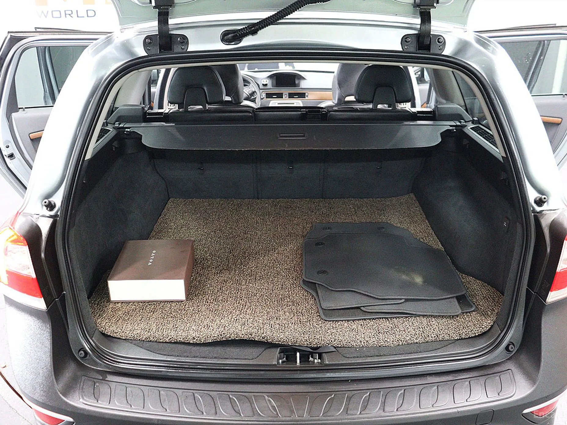 Volvo XC70 превью 5