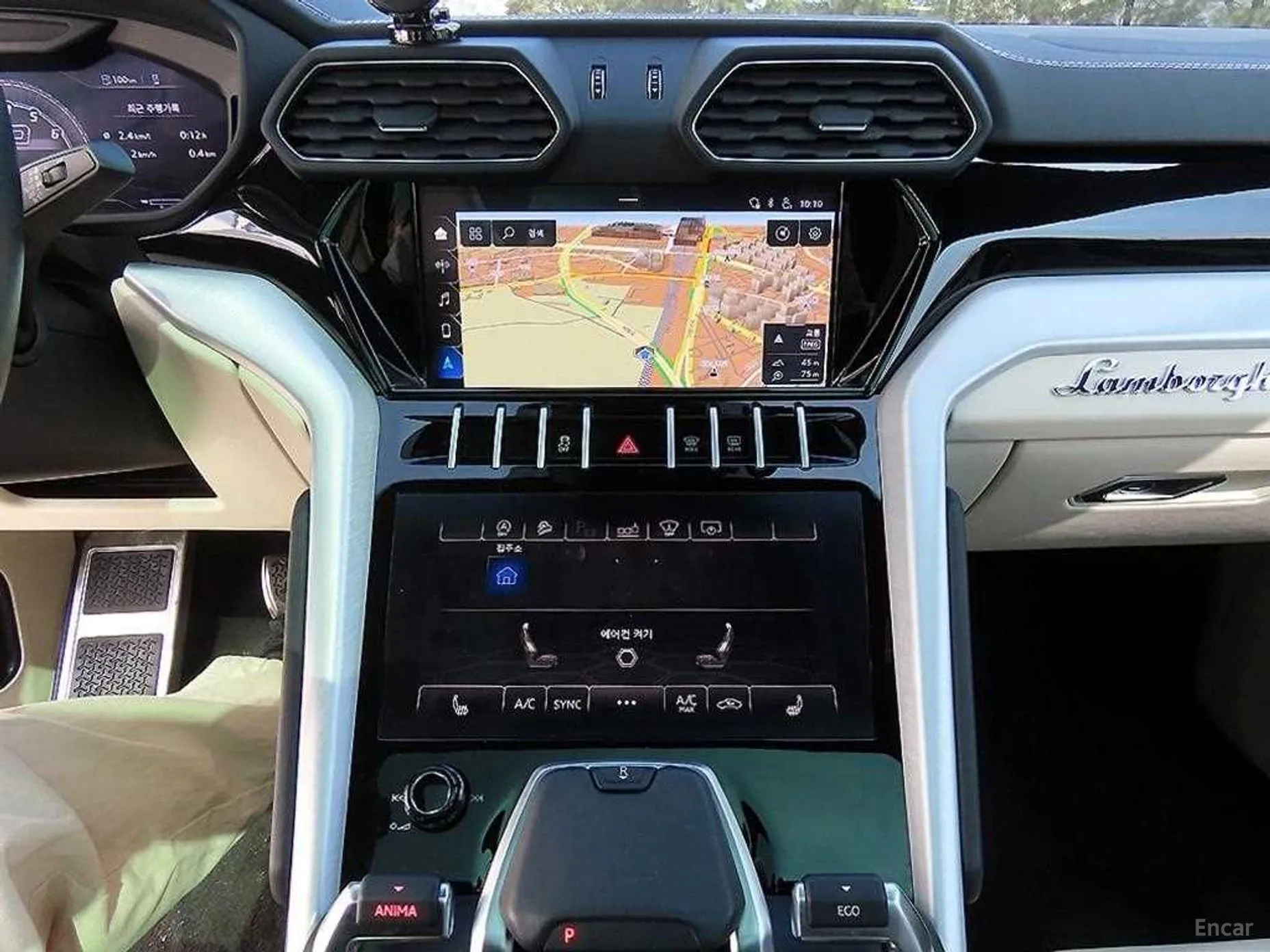 Lamborghini Urus превью 12