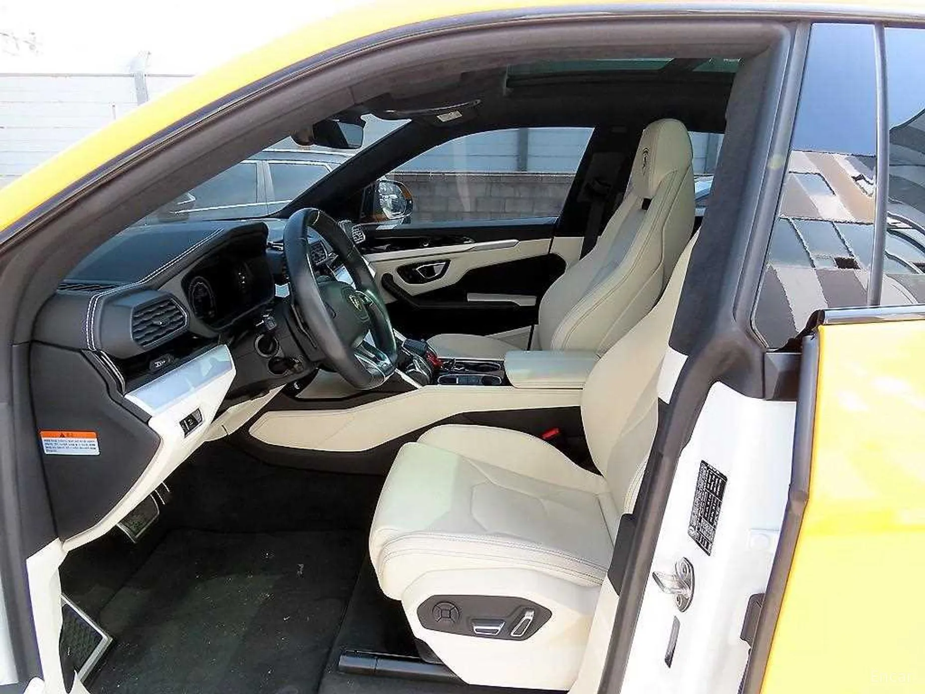 Lamborghini Urus превью 5
