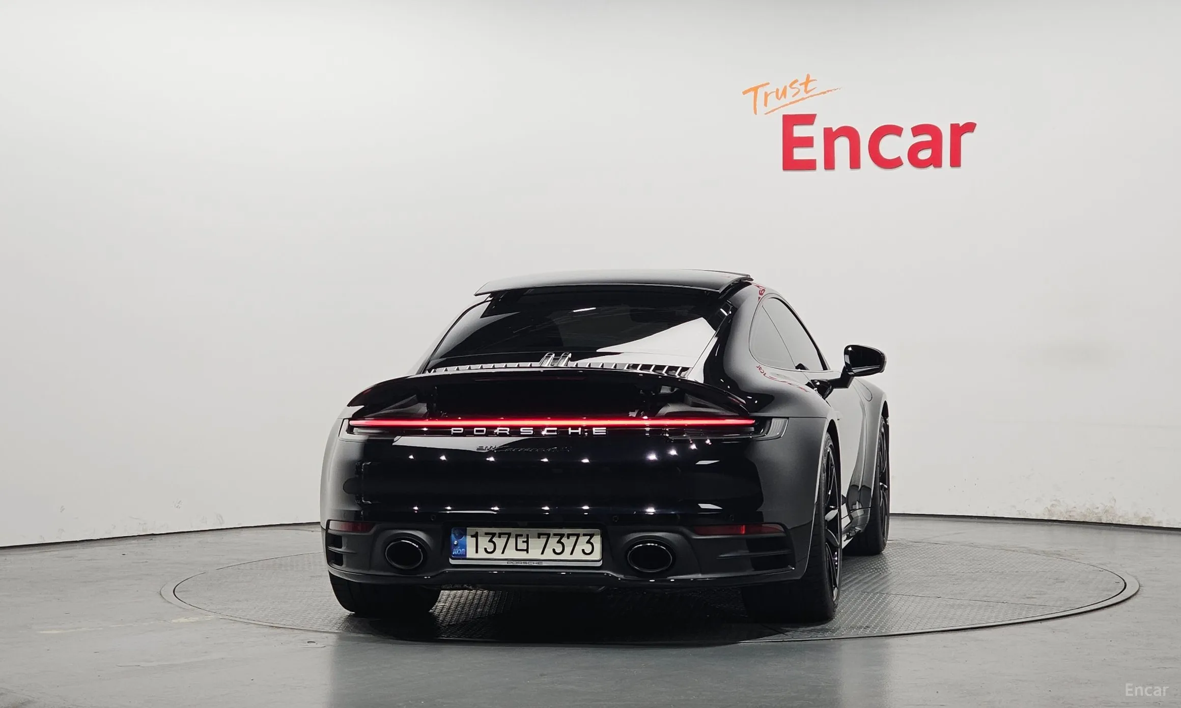 Porsche 911 (992) превью 4
