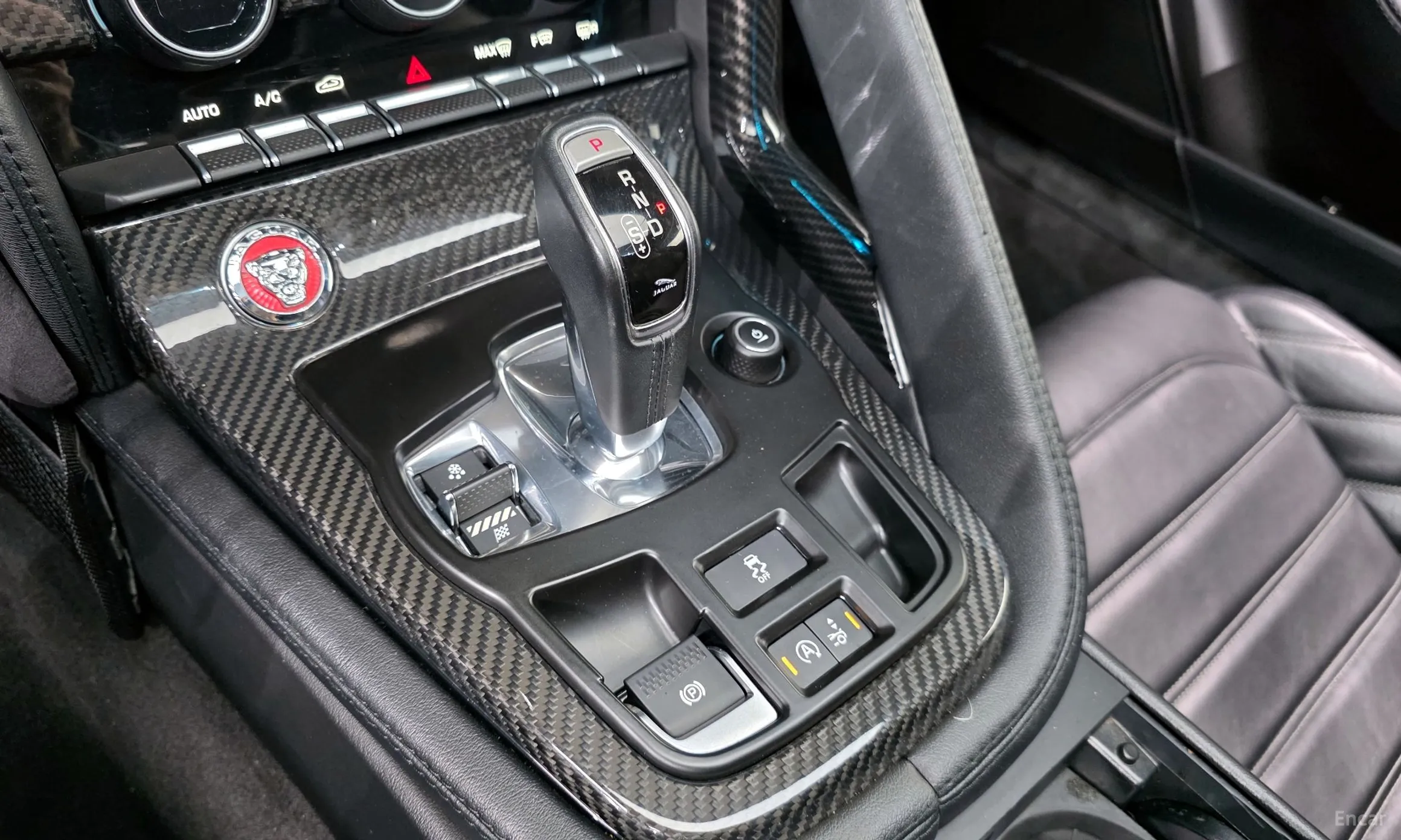 Jaguar F-TYPE превью 9
