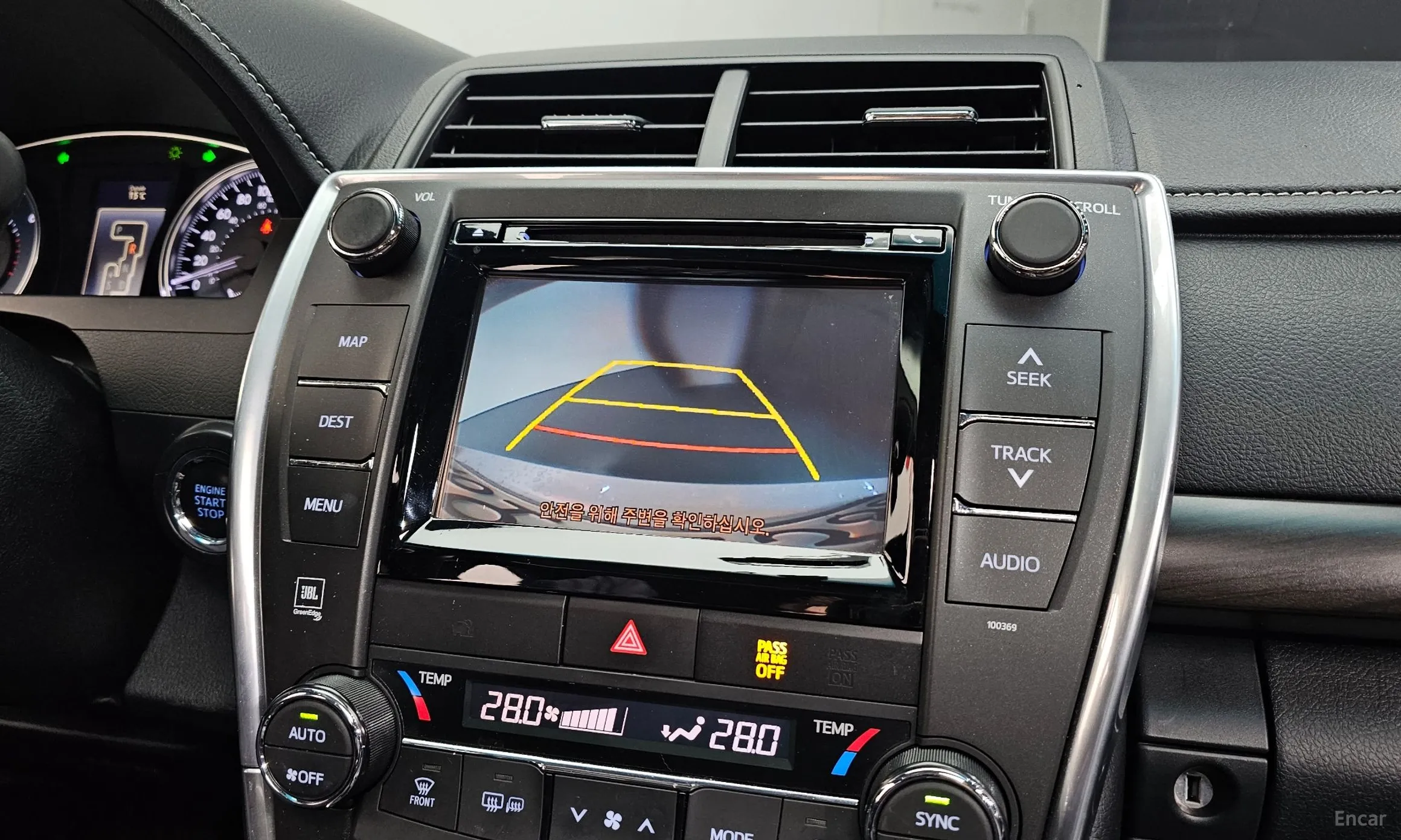 Toyota New Camry превью 14