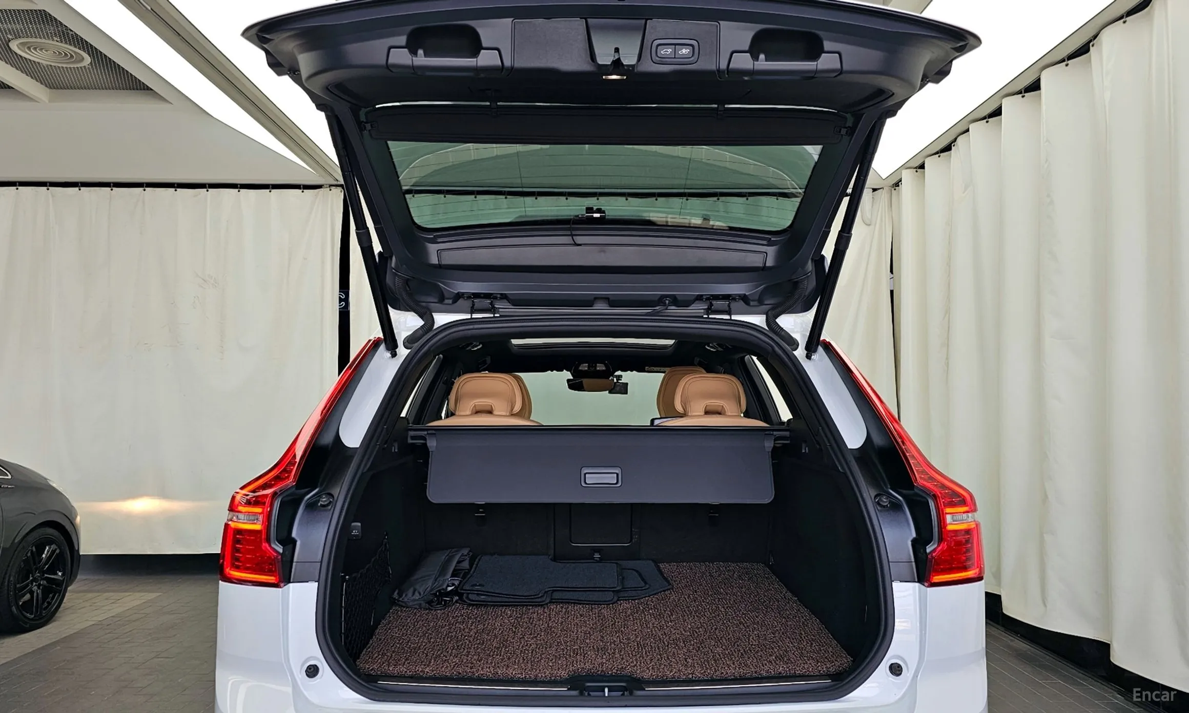 Volvo XC60 Gen 2 превью 20