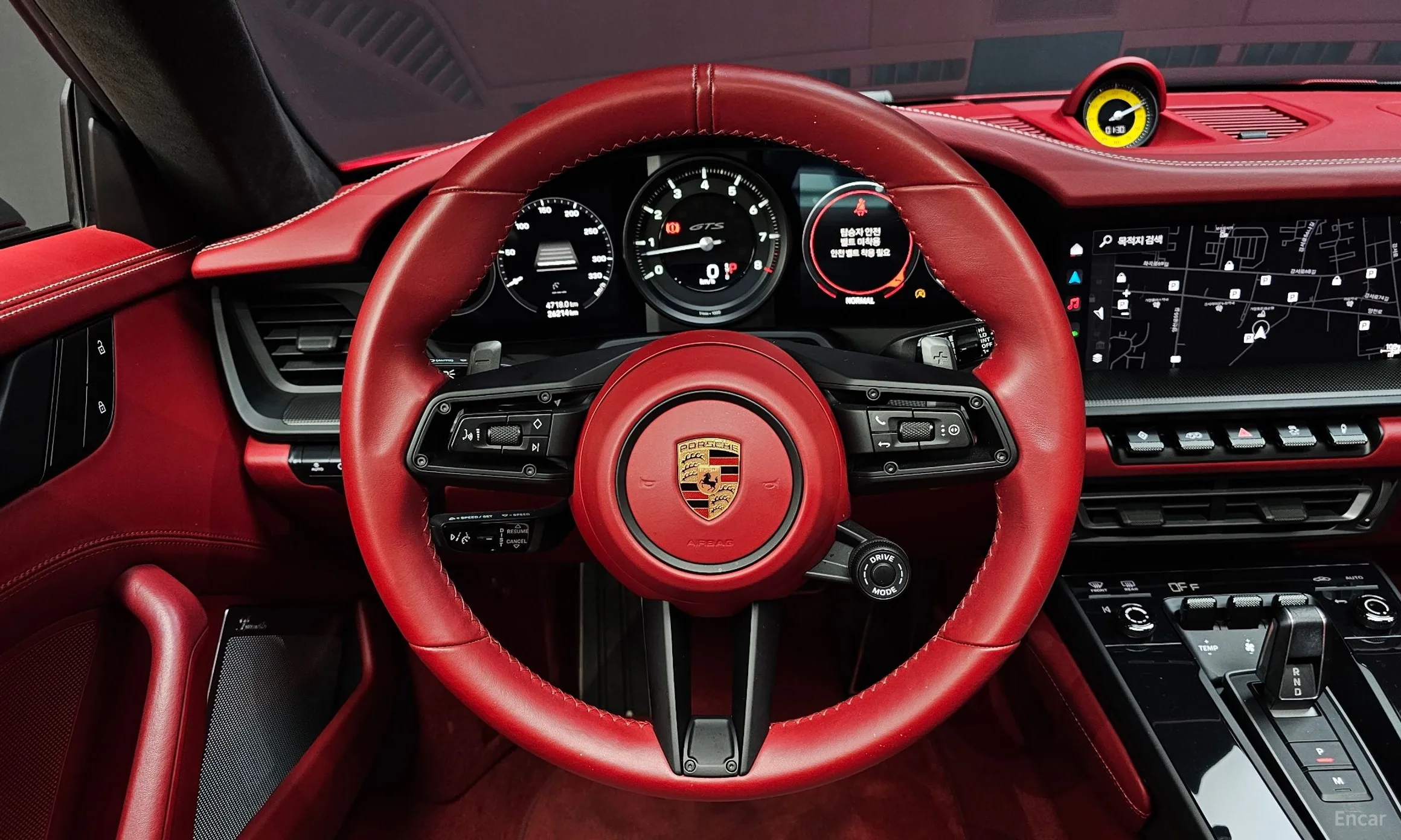 Porsche 911 (992) превью 13