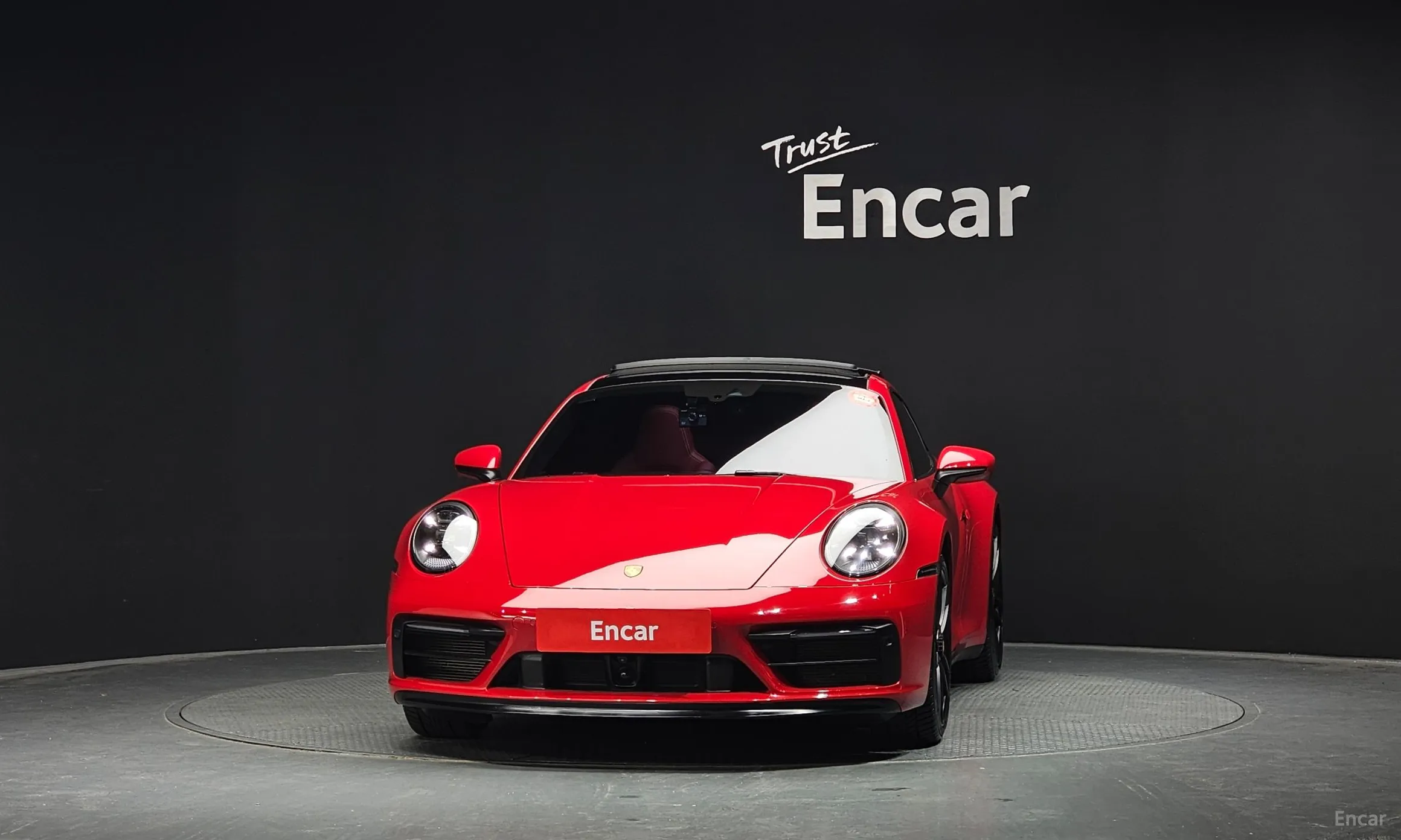 Porsche 911 (992) превью 3