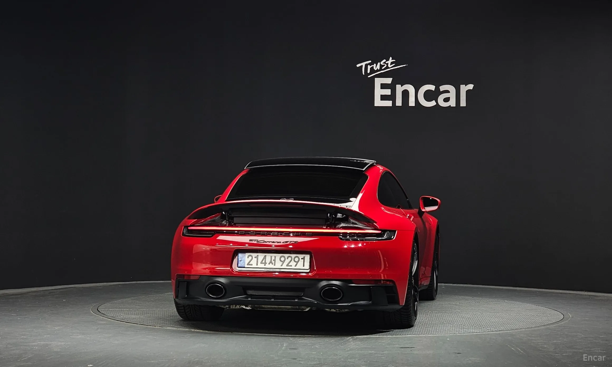Porsche 911 (992) превью 4