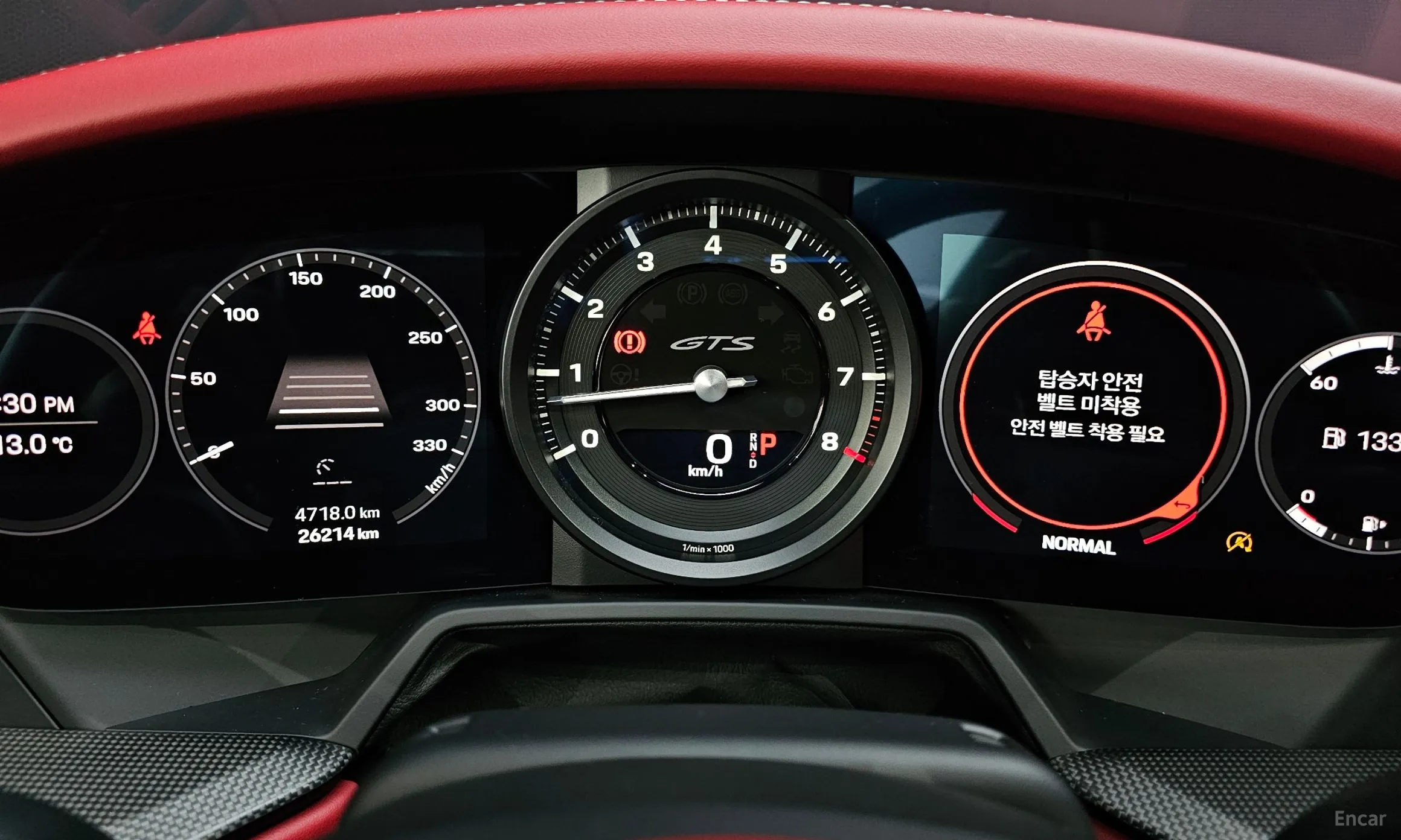 Porsche 911 (992) превью 8